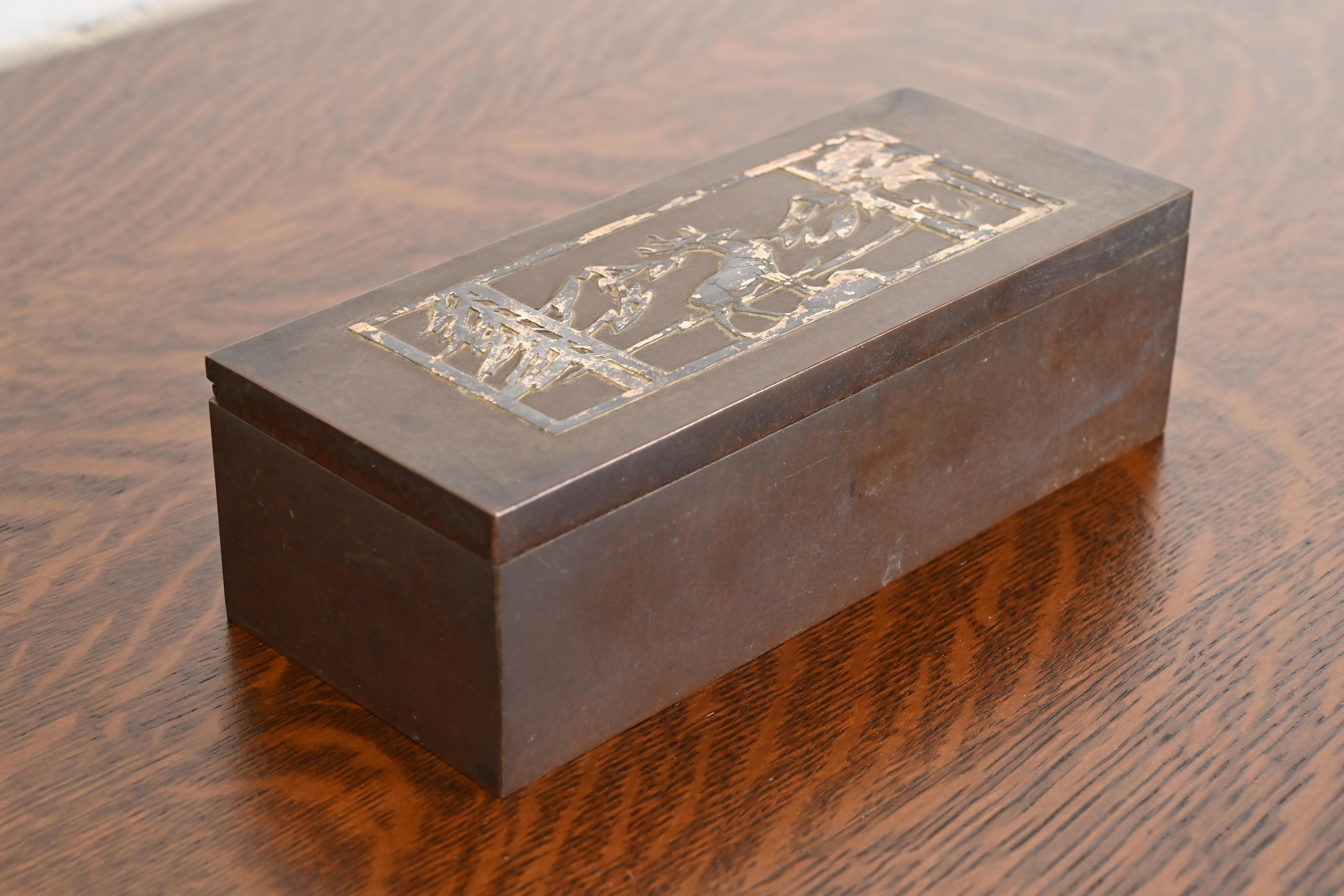 Caja para puros o humidor Heintz Arts & Crafts de plata de ley sobre bronce en Bueno estado para la venta en South Bend, IN
