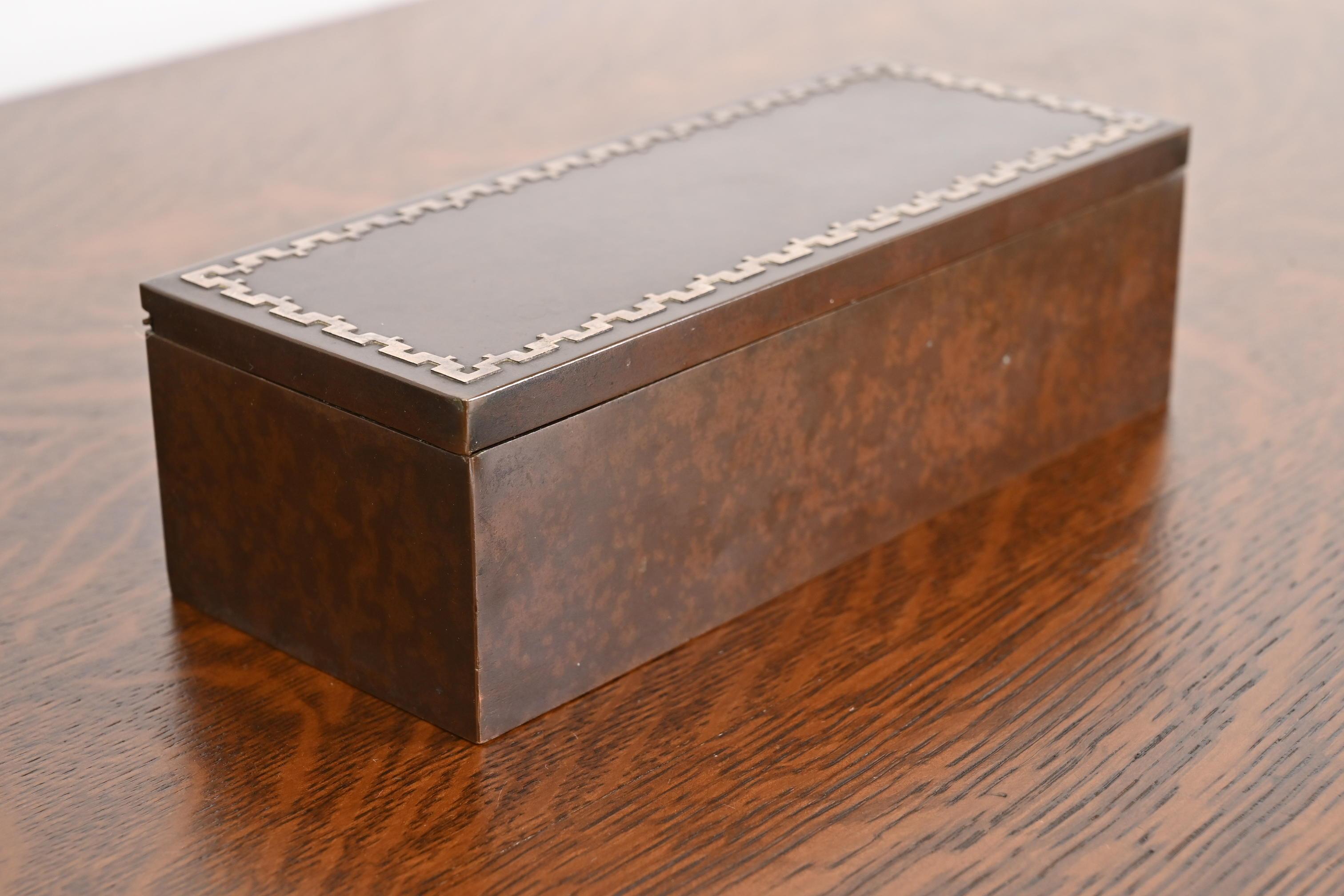 Heintz Arts & Crafts Humidor- oder Zigarrenschachtel aus Sterlingsilber auf Bronze im Angebot 1