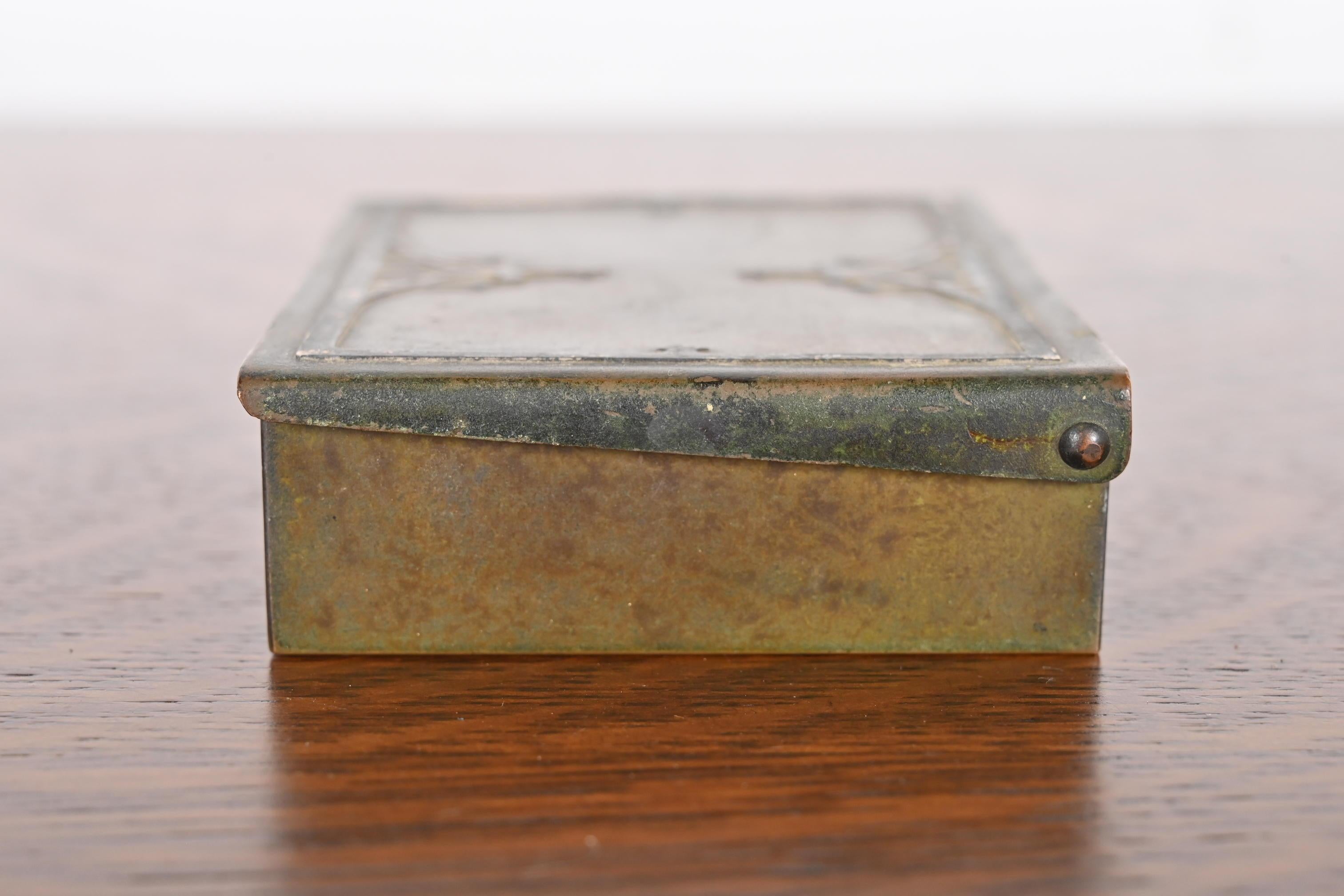 Humidificador o Caja de Cigarrillos Heintz Arts & Crafts de Plata de Ley sobre Bronce en venta 7