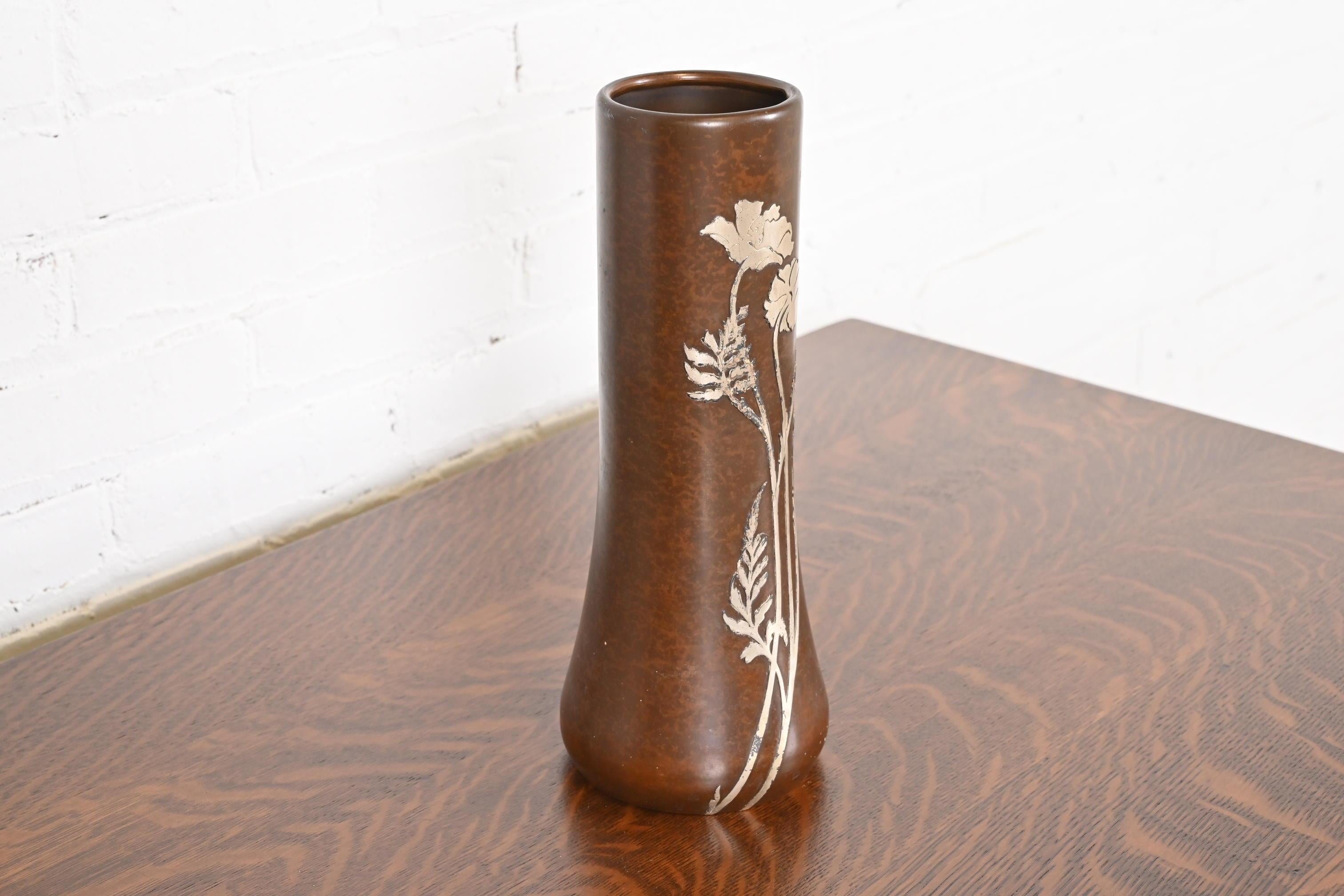 Americano Vaso grande in argento e bronzo di Heintz Arts & Crafts in vendita