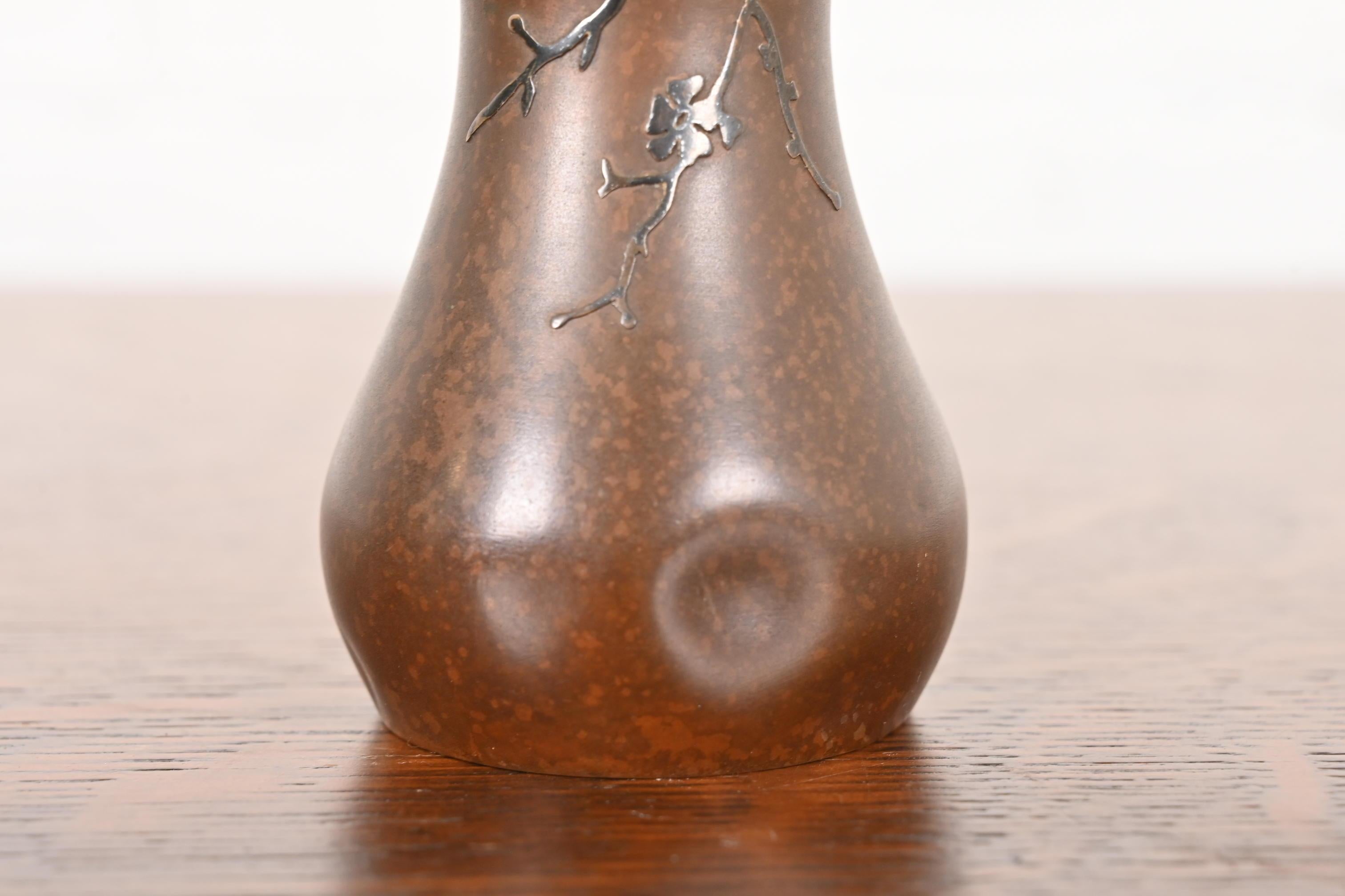 Vaso Petite in argento e bronzo di Heintz Arts & Crafts in vendita 1