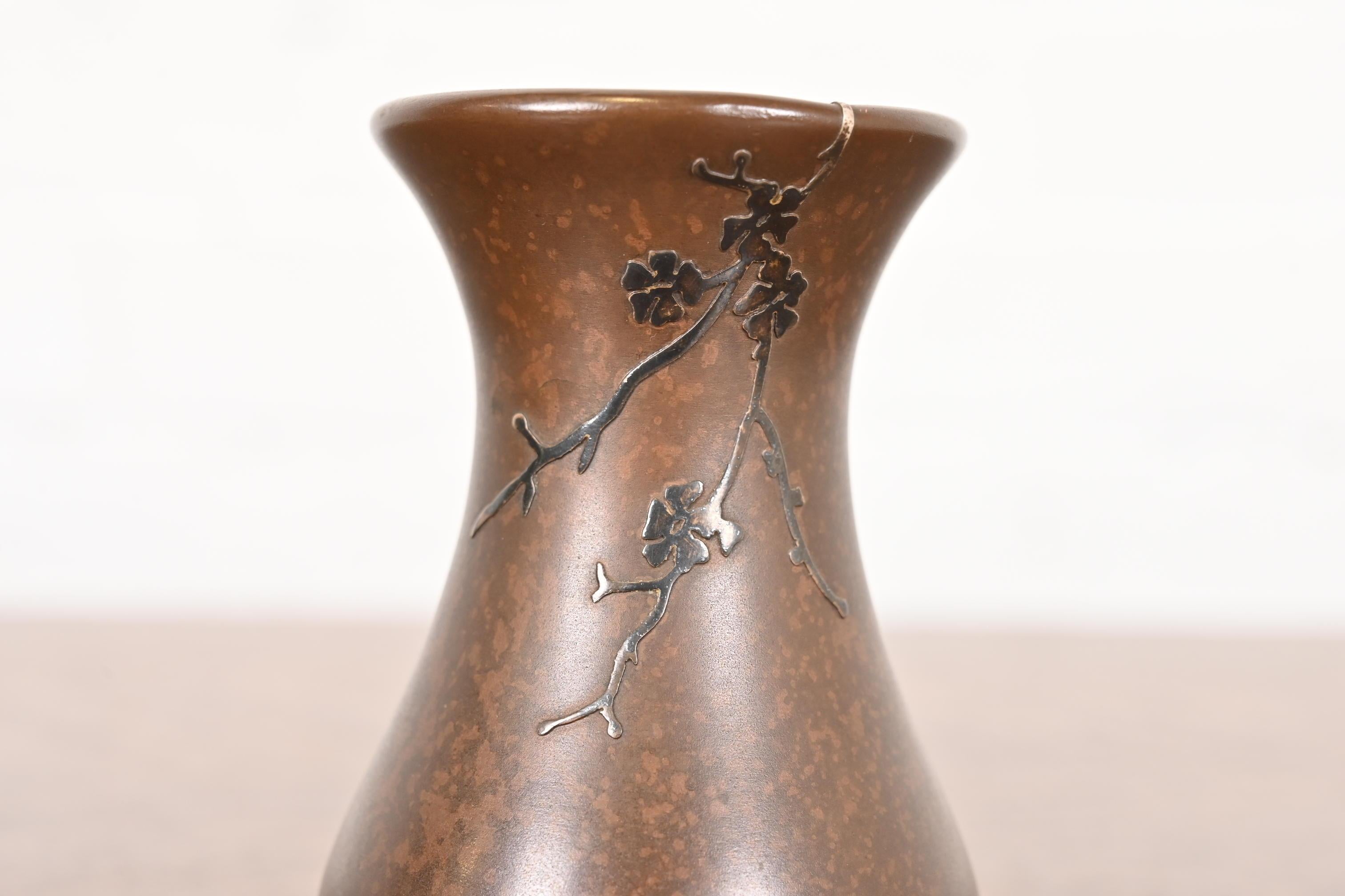Vaso Petite in argento e bronzo di Heintz Arts & Crafts in vendita 2