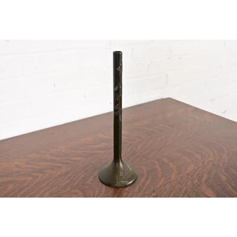 Vaso a bocciolo alto in argento e bronzo di Heintz Arts & Crafts In condizioni buone in vendita a South Bend, IN