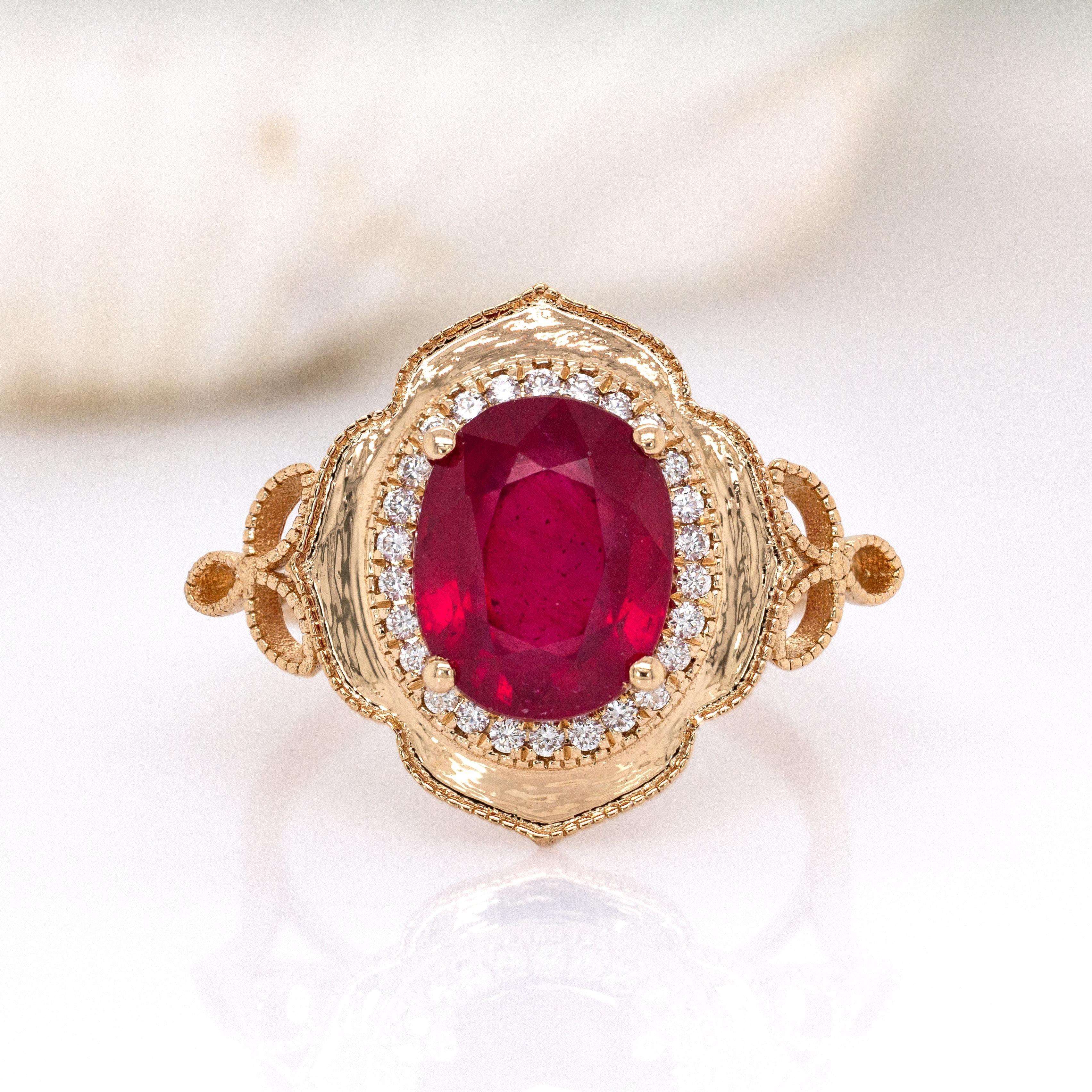 Heirloom 3.7cts Aussage Madagaskar Ruby Ring: Natürliche Diamanten, 14K Solid Gold (Art déco) im Angebot