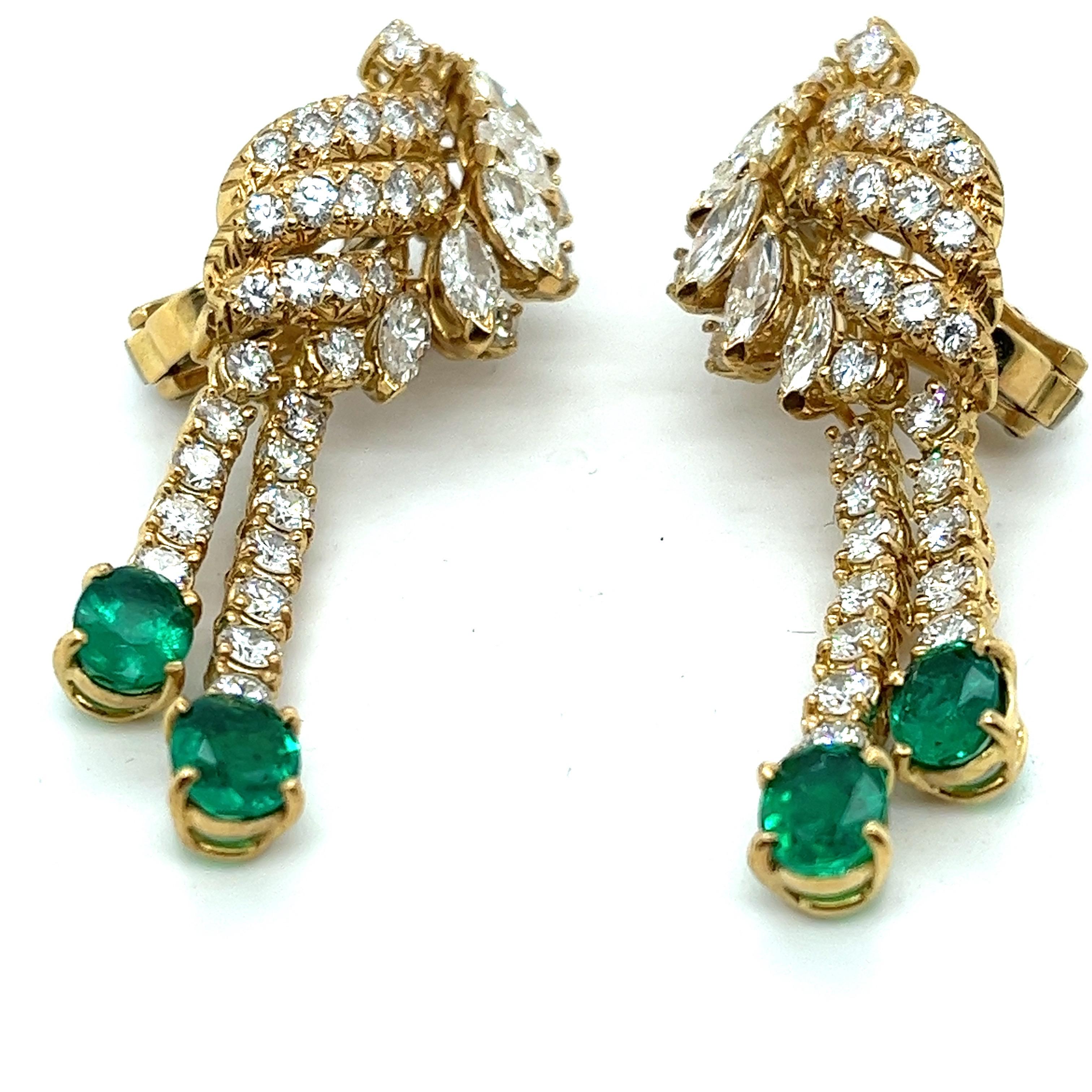 Heirloom 9.75 Carats Diamond Emerald Waterfall Earring, 18kt Italy, 1970's For Sale 2