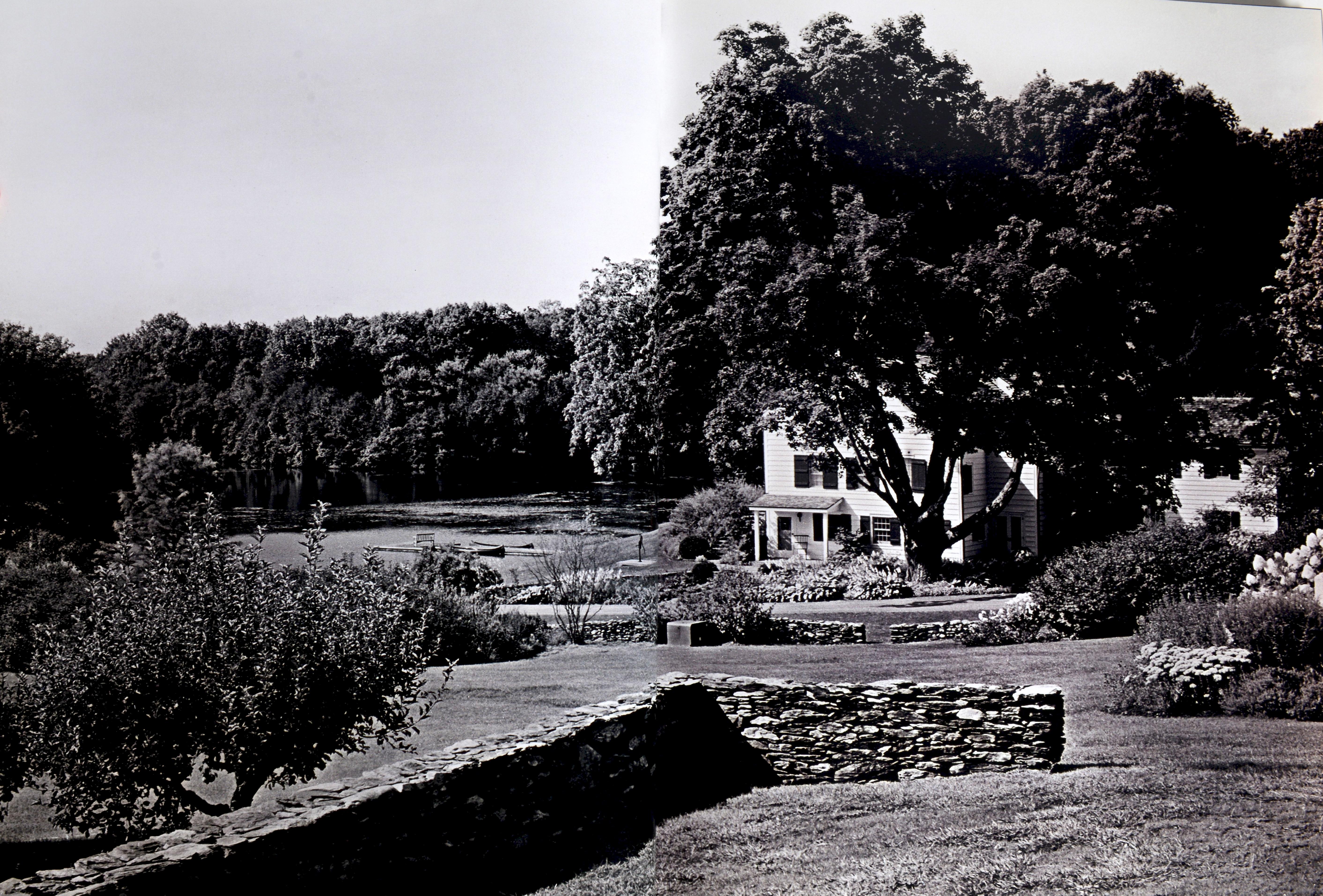Papier La récolte Heirloom : The Moderns Moderns of Historic Garden Treasures, Signed Ed en vente