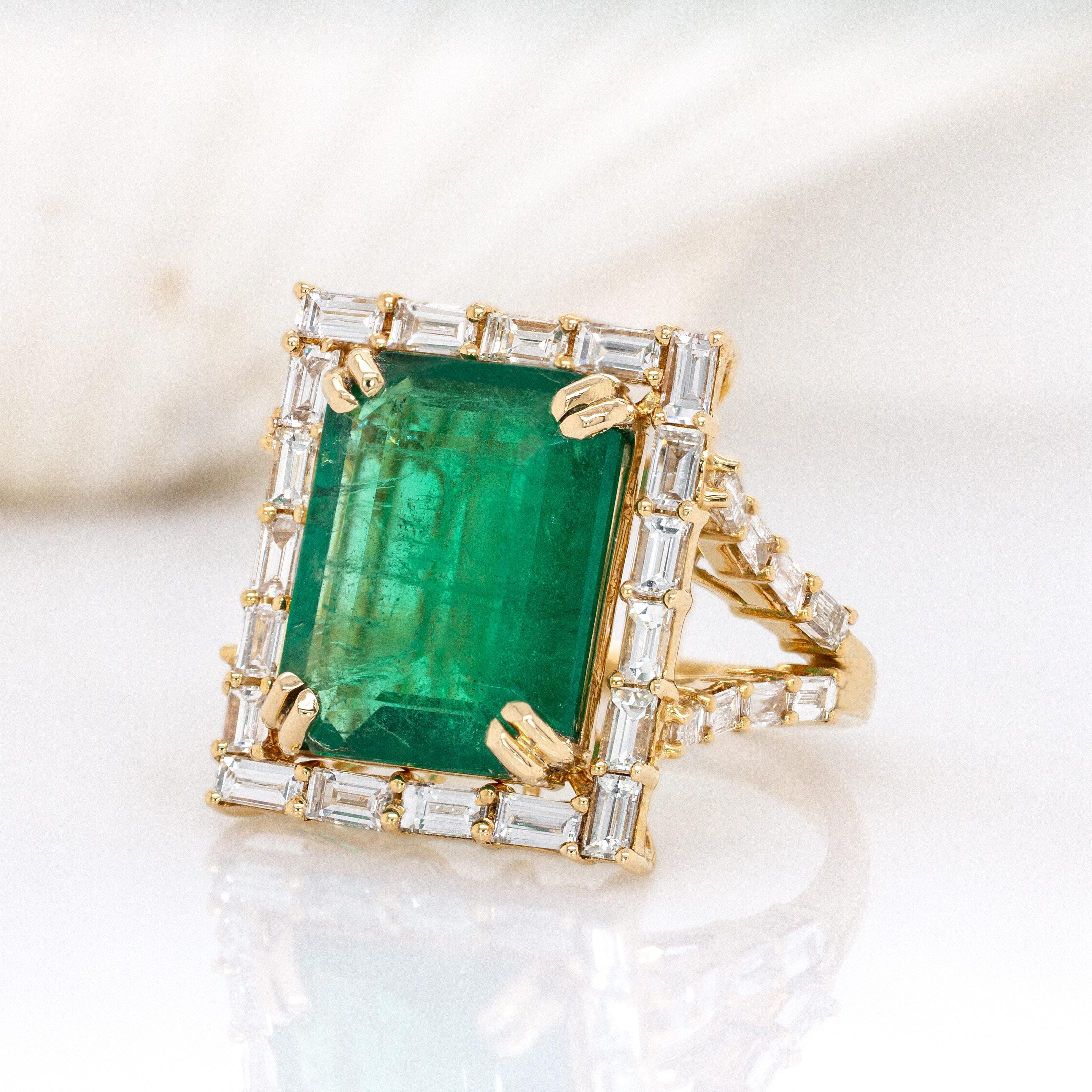 Erbstück-Schmuck - 7,5cts sambischen Smaragd 18K Solid Gold Ring: Natürliche Diamanten (Smaragdschliff) im Angebot