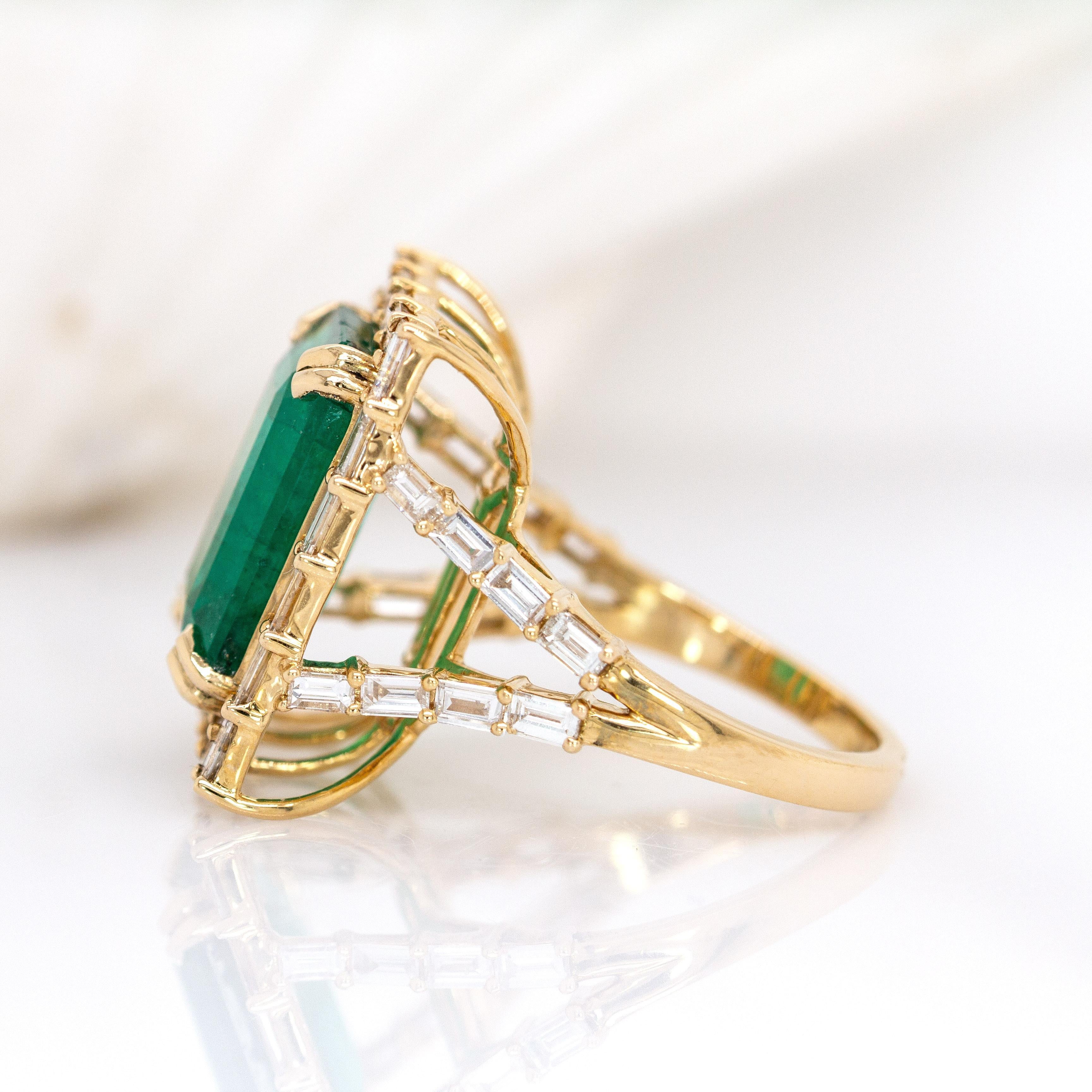 Erbstück-Schmuck - 7,5cts sambischen Smaragd 18K Solid Gold Ring: Natürliche Diamanten im Zustand „Neu“ im Angebot in Columbus, OH