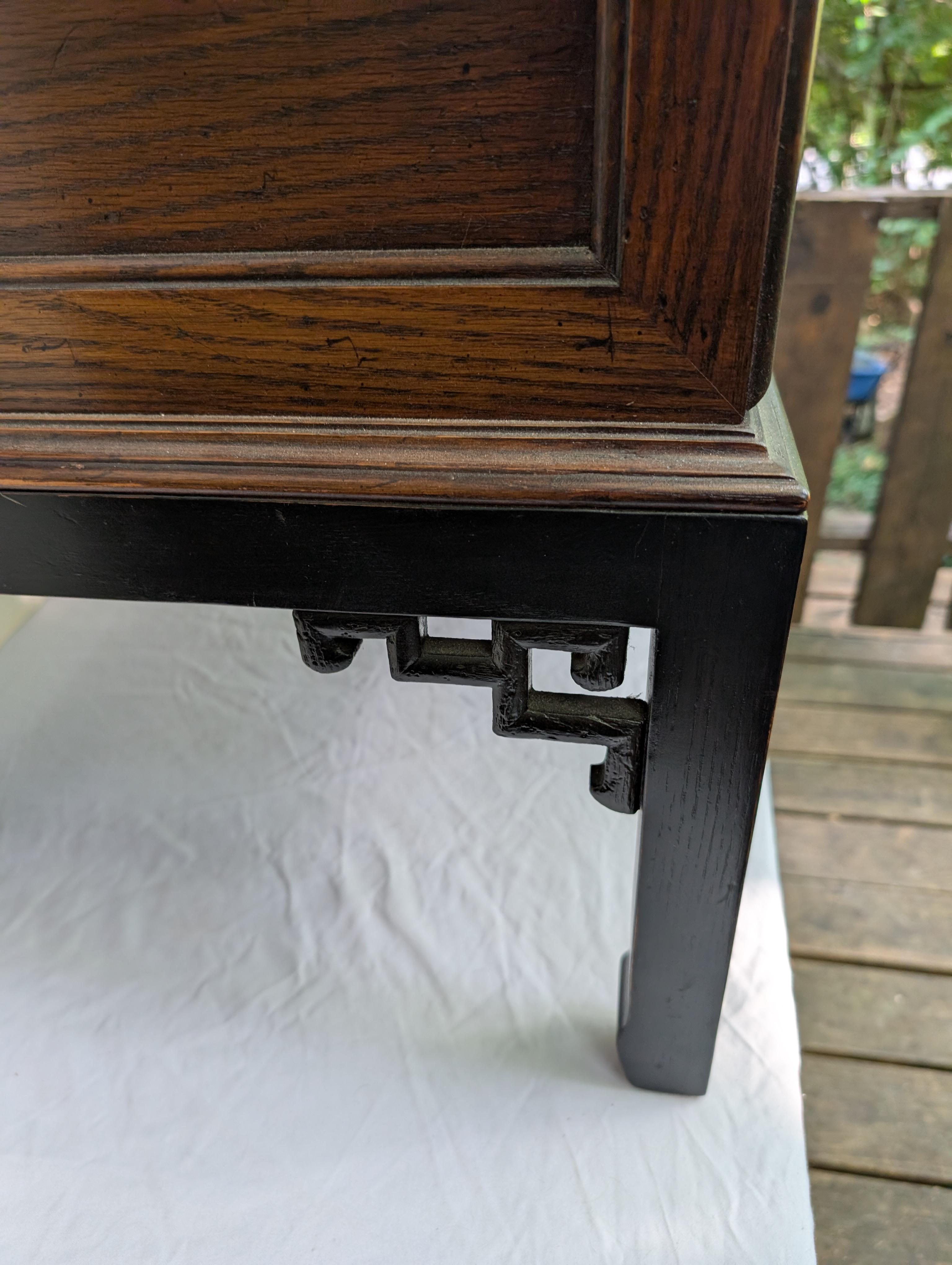 Chinoiserie Hekman en loupe et laqué noir en vente 4