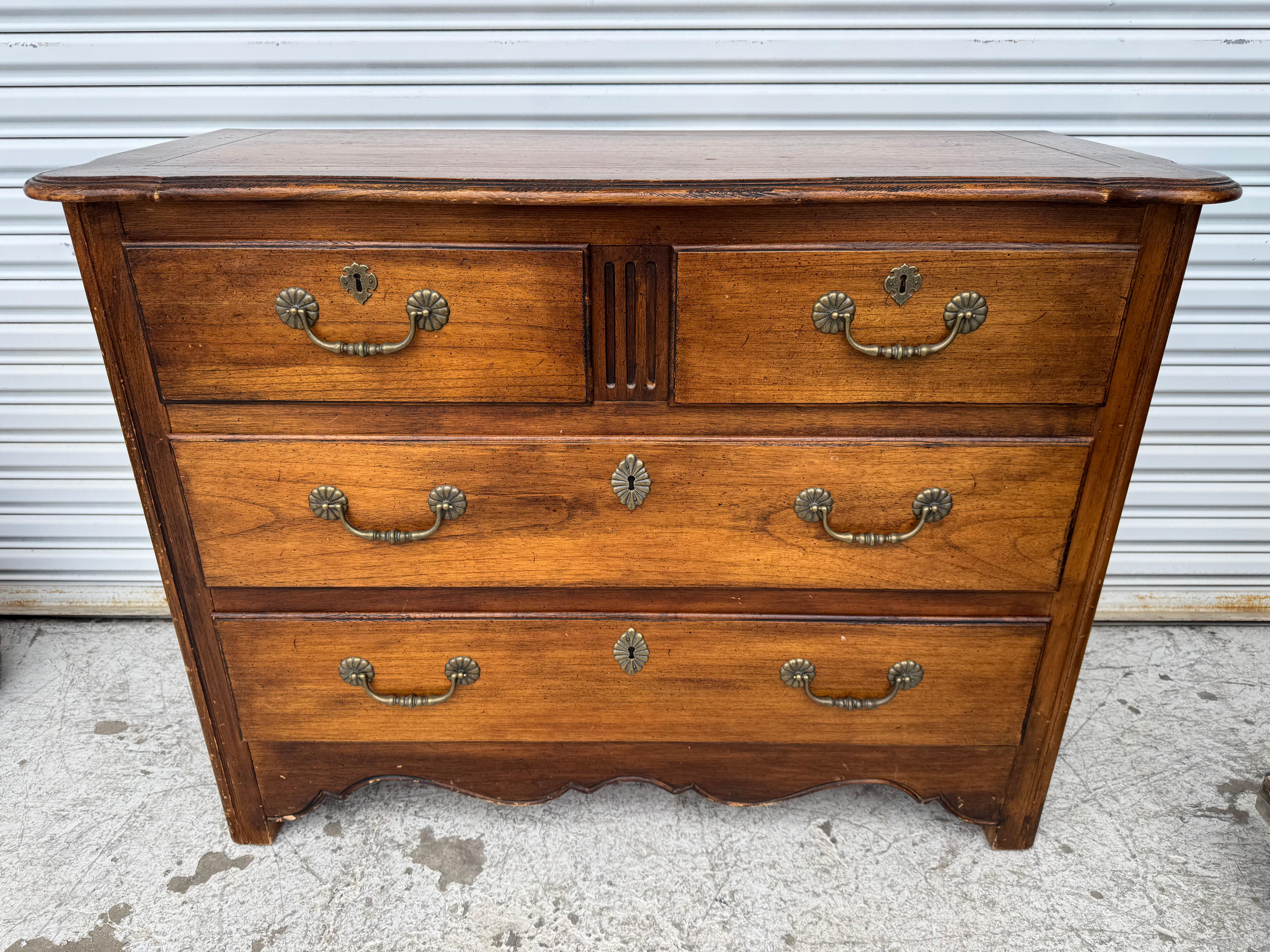 Vintage Hekman Walnut 4 Drawer Commode For Sale 3