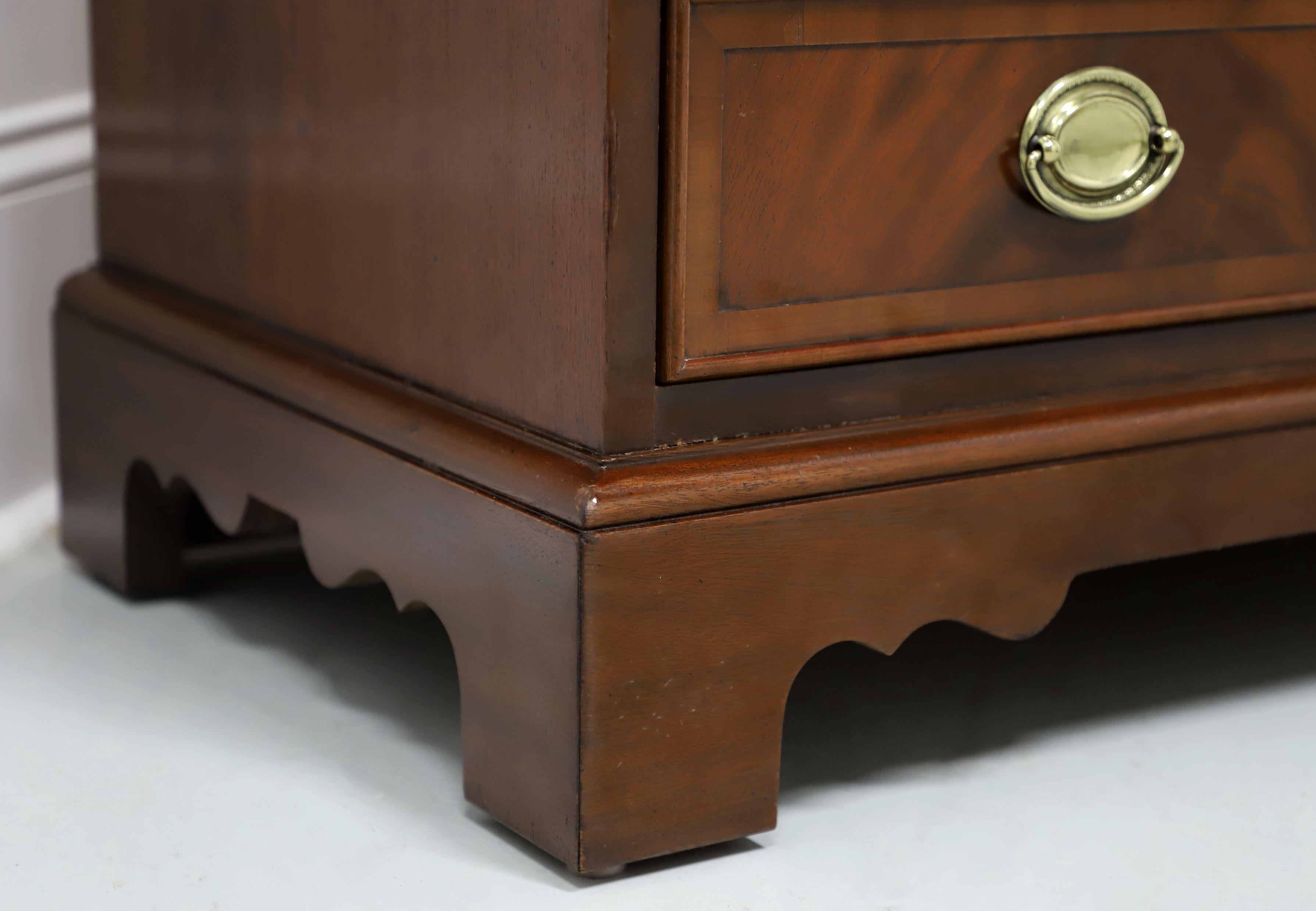 HEKMAN Copley Place Banded Mahogany Georgian Bachelor Chest For Sale 1
