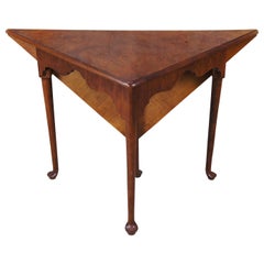 Vintage Hekman Furniture Olive Ash Burl Queen Anne Handkerchief Triangular Corner Table