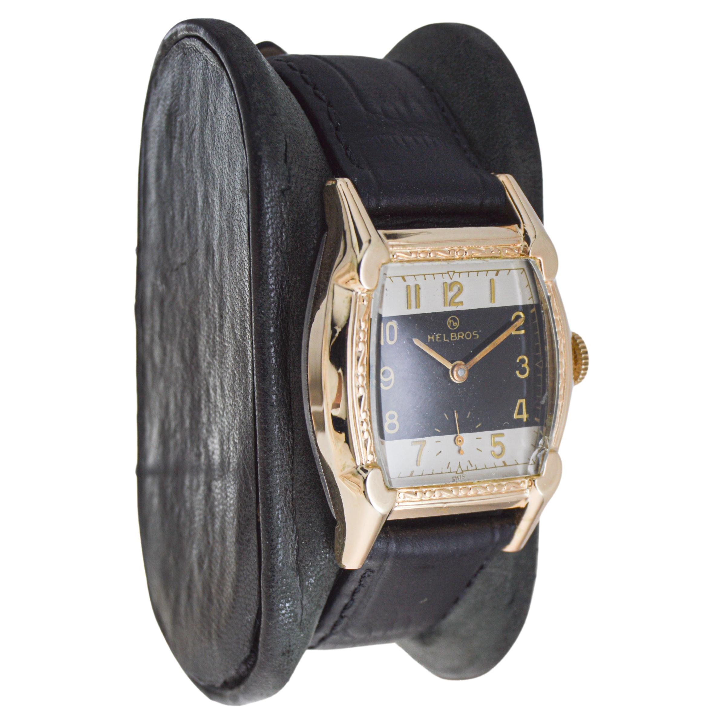 Helbros Gold gefullt Art Deco Uhr circa 1940er Jahre Tonneau Form im Angebot bei 1stDibs