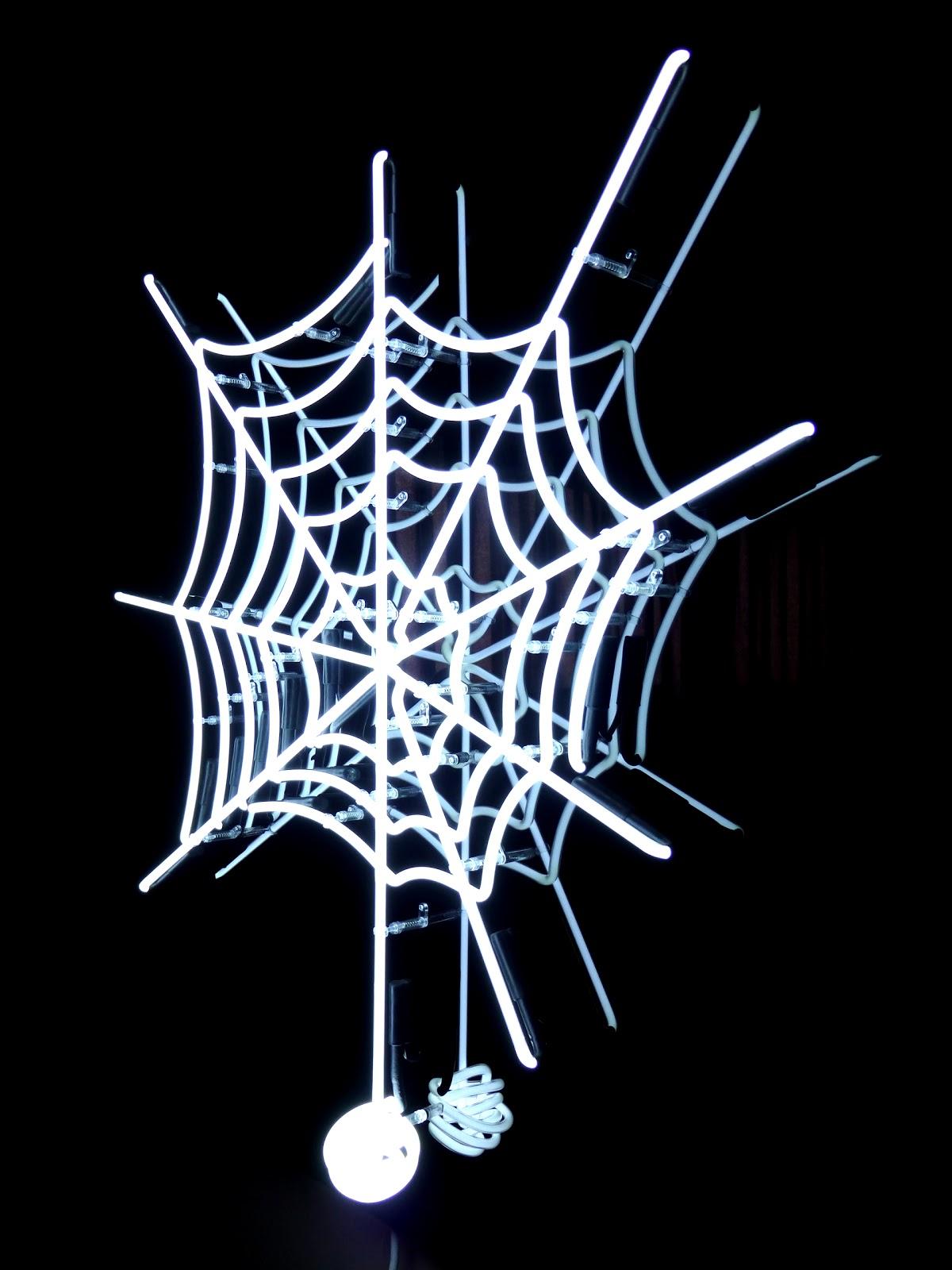 Cob Web - Contemporain Sculpture par Helder Batista