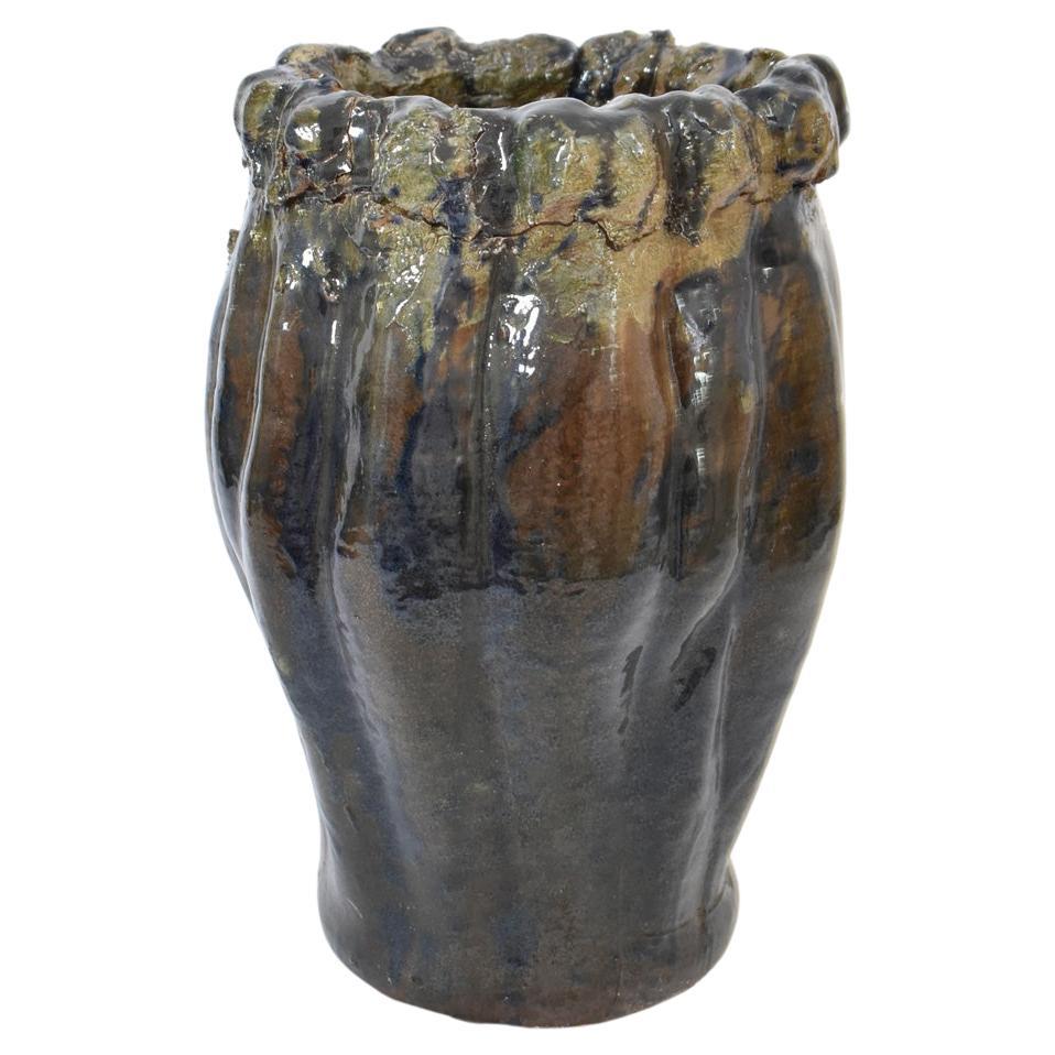 Vaso in ceramica organica Helder, 2024. in vendita