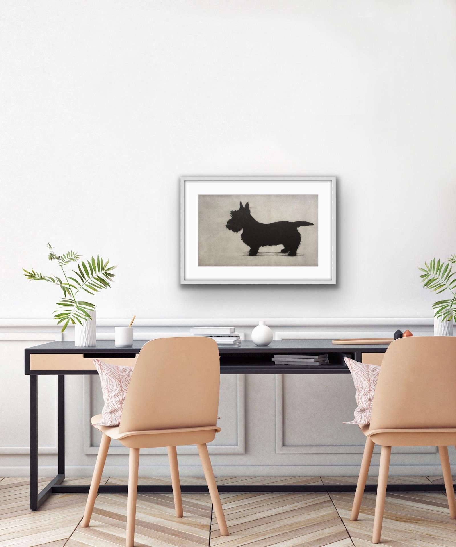Helen Fay, Brodie in piedi, Stampa in edizione limitata, Arte del cane, Arte accessibile in vendita 1