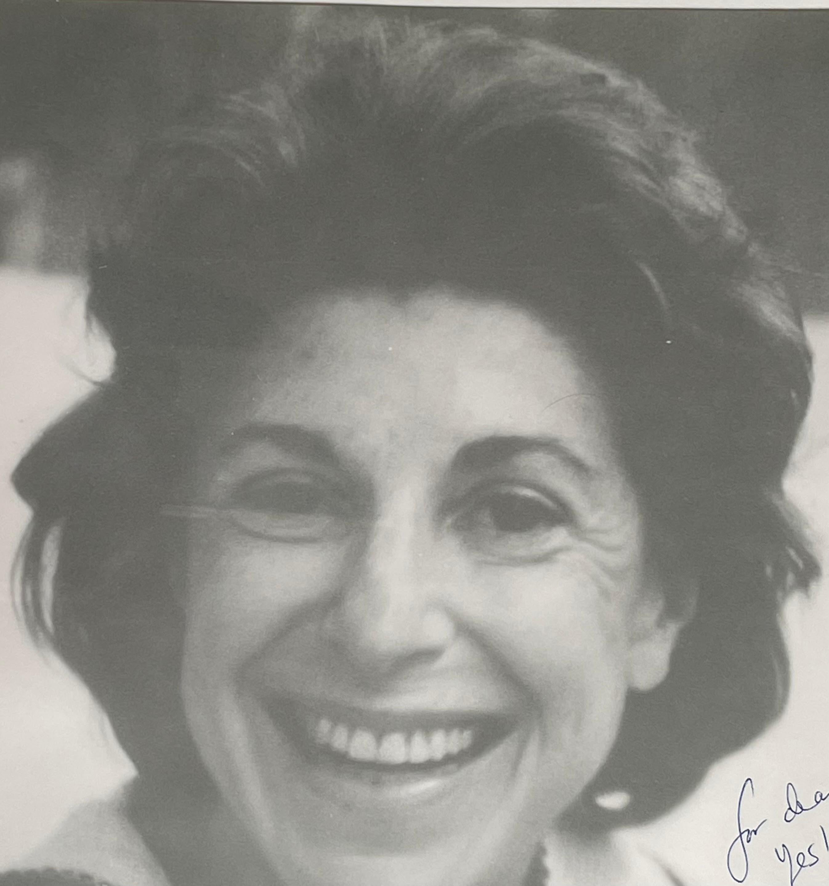 Stampa fotografica, firmata e iscritta a mano da Helen Frankenthaler, incorniciata in vendita 2