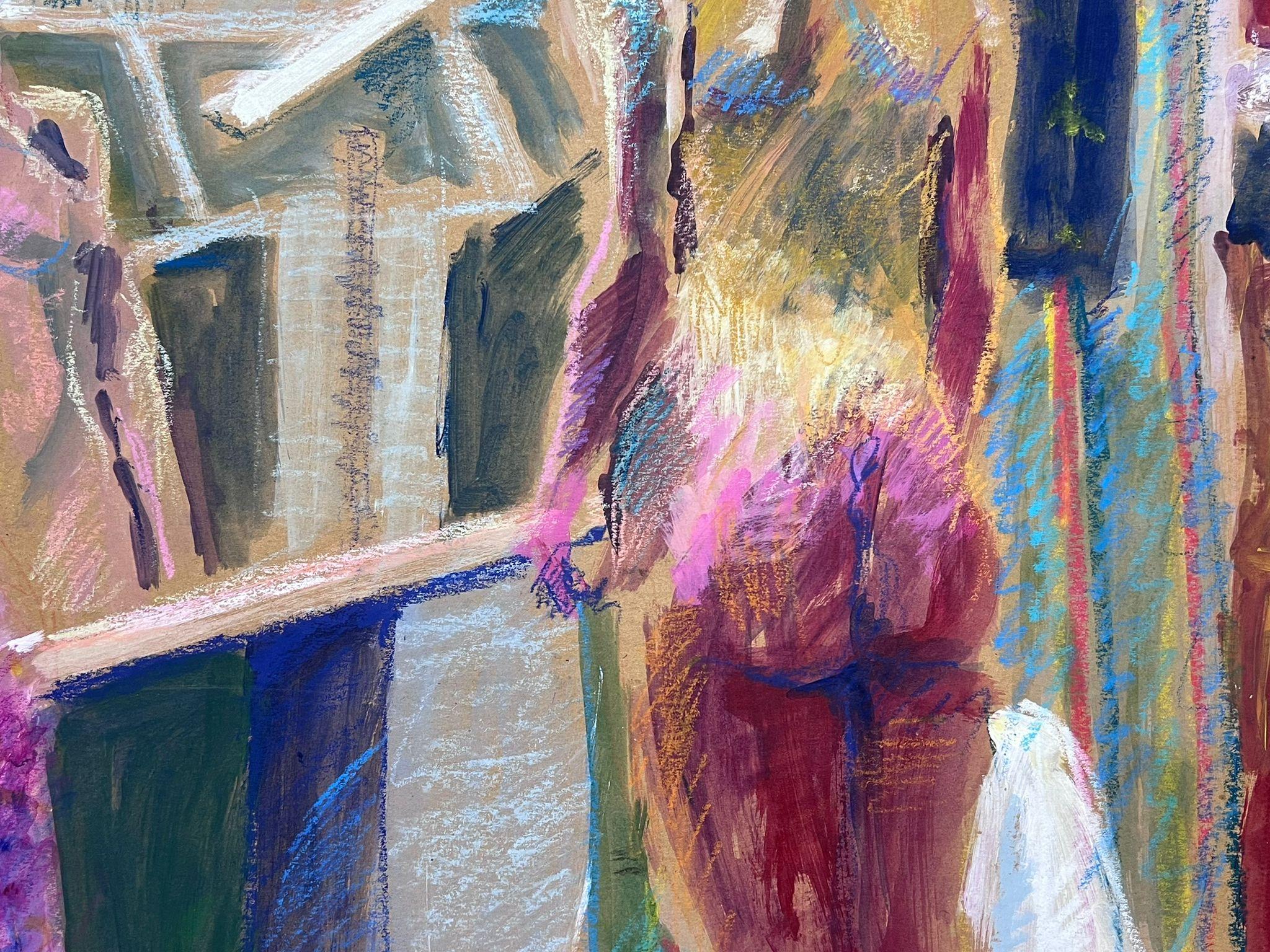 Donna nuda in piedi in una stanza Mobili Modern British Pittura leggermente astratta - Interior Painting Grigio di Helen Greenfield