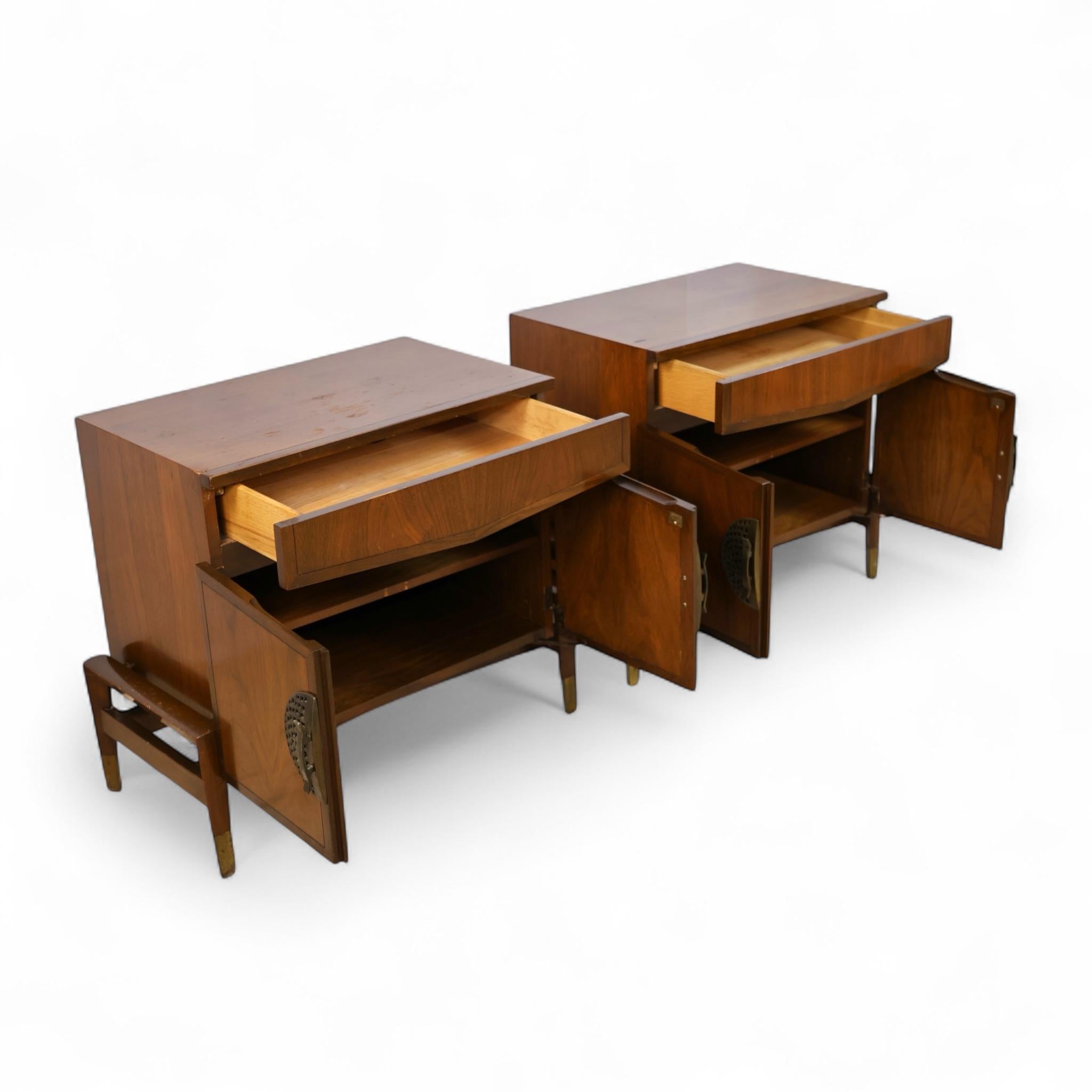 Mid-Century Modern Helen Hobey Baker Pair of Vintage Mid Century Modern Nightstands c. 1960s For Sale