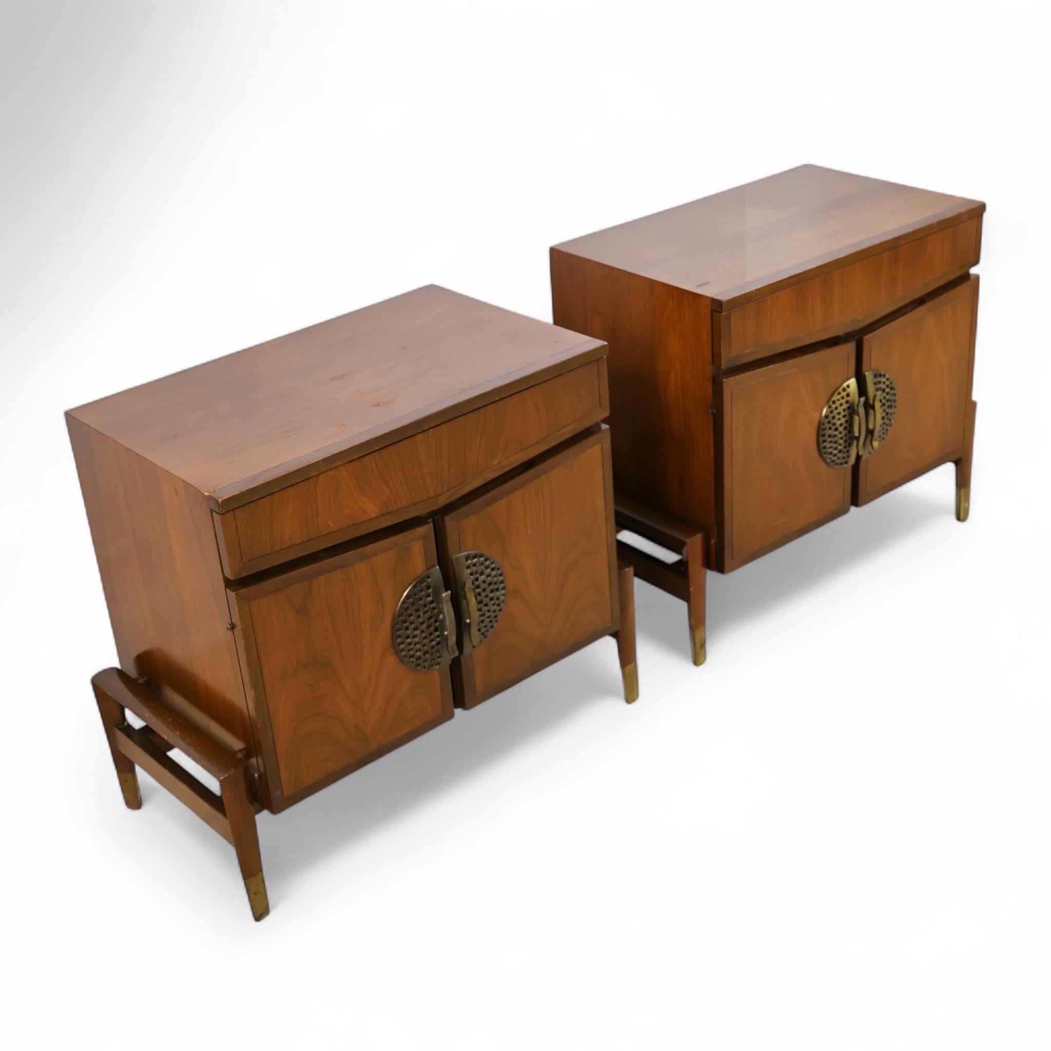 Mid-20th Century Helen Hobey Baker Pair of Vintage Mid Century Modern Nightstands c. 1960s For Sale