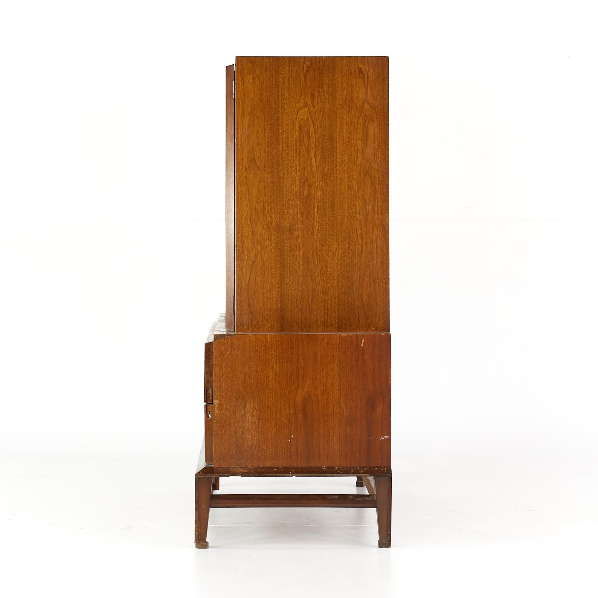 Helen Hobey for Baker Midcentury Walnut Highboy Dresser In Good Condition For Sale In Countryside, IL