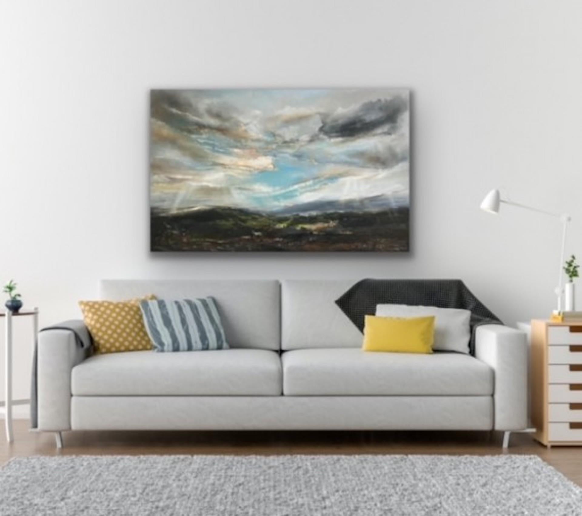 Looking Towards Home, Helen Howells, peinture originale, paysage de ciel nuageux en vente 4