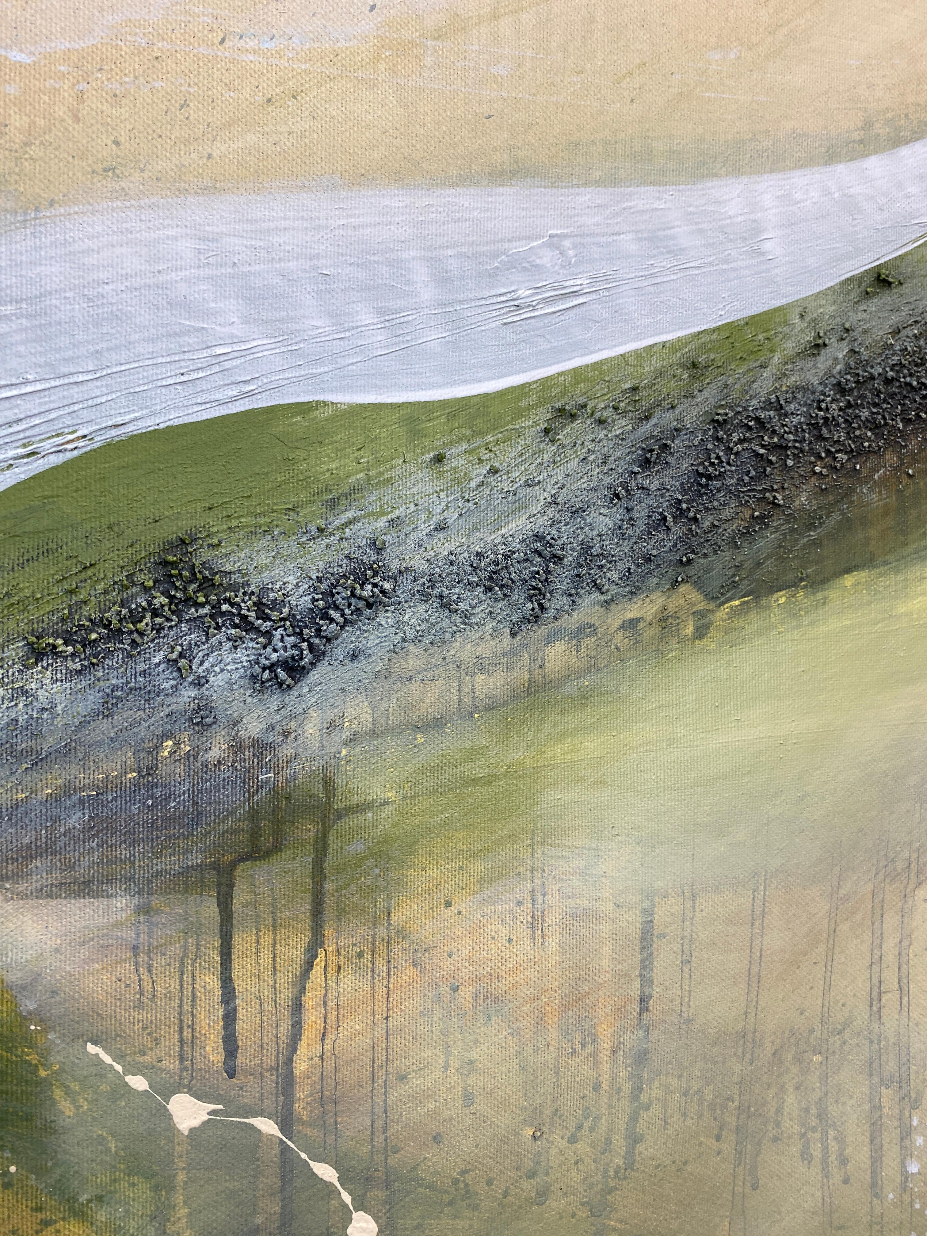 Authentic Desires/7 - Abstrakte Acrylmalerei in Beige, Weiß und Olivgrün (Grau), Landscape Painting, von HELEN MOUNT
