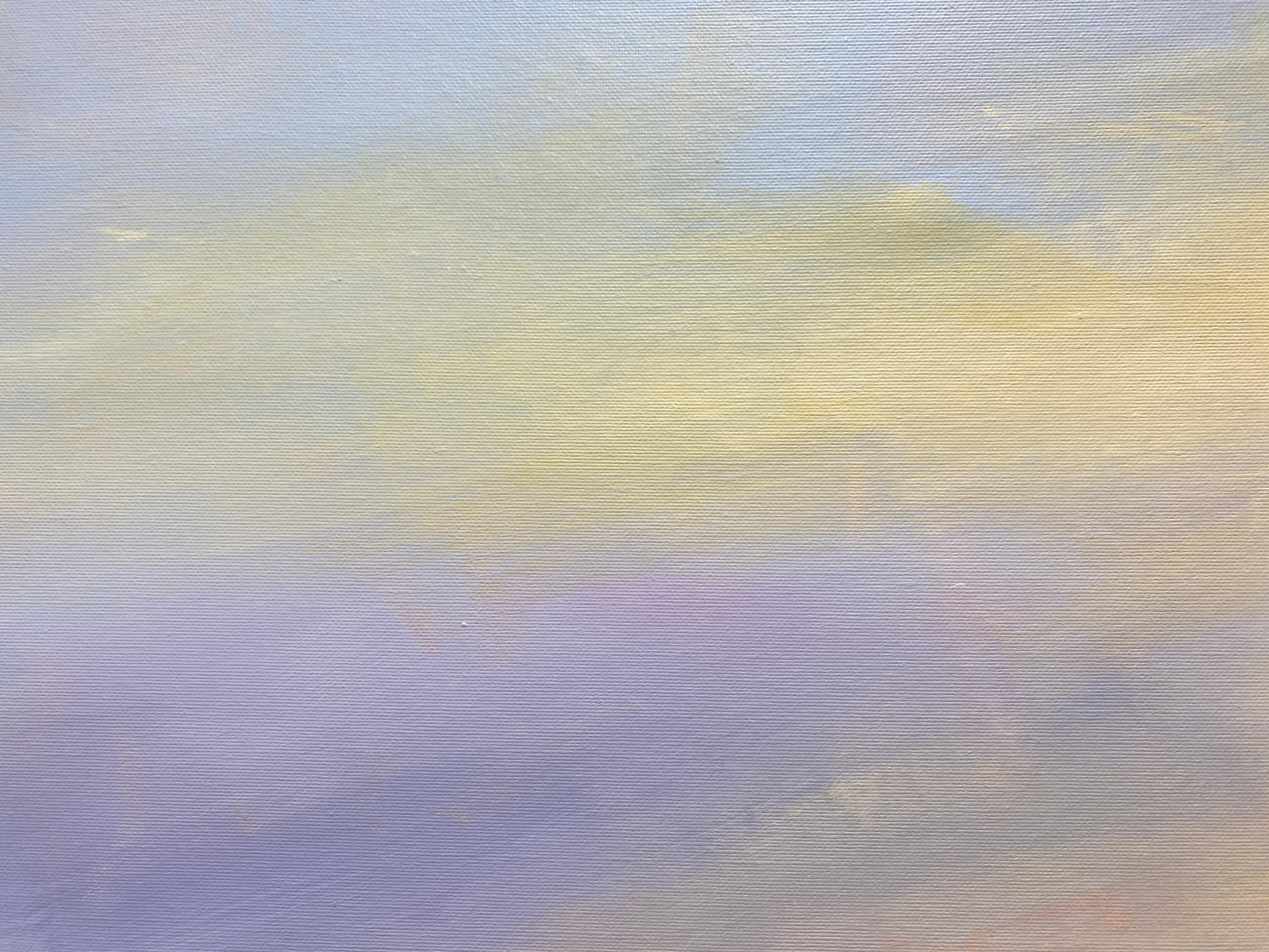 Este cuadro transmite la ternura y la calidez del momento en que acaba el día y el cielo destella con los tonos pastel del sol del atardecer. La suave transición de colores del dorado al morado crea una atmósfera de calma y gratitud por el día. El