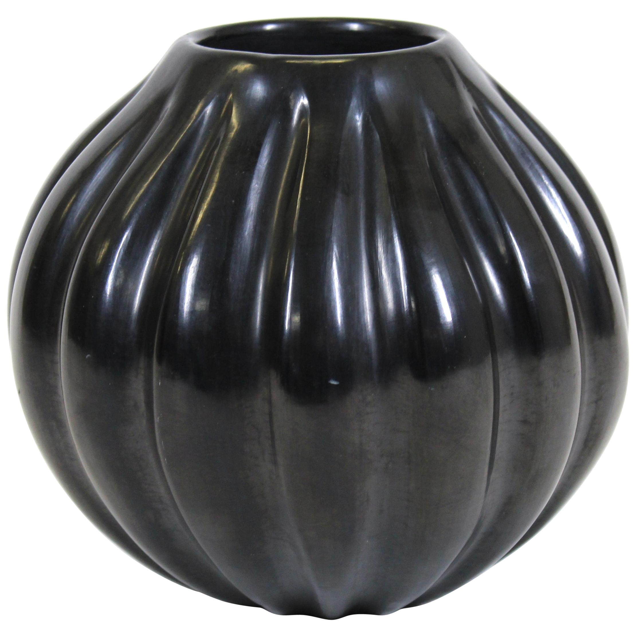 Helen Shupla Pueblo Santa Clara Black Ware Pottery Melon Vase