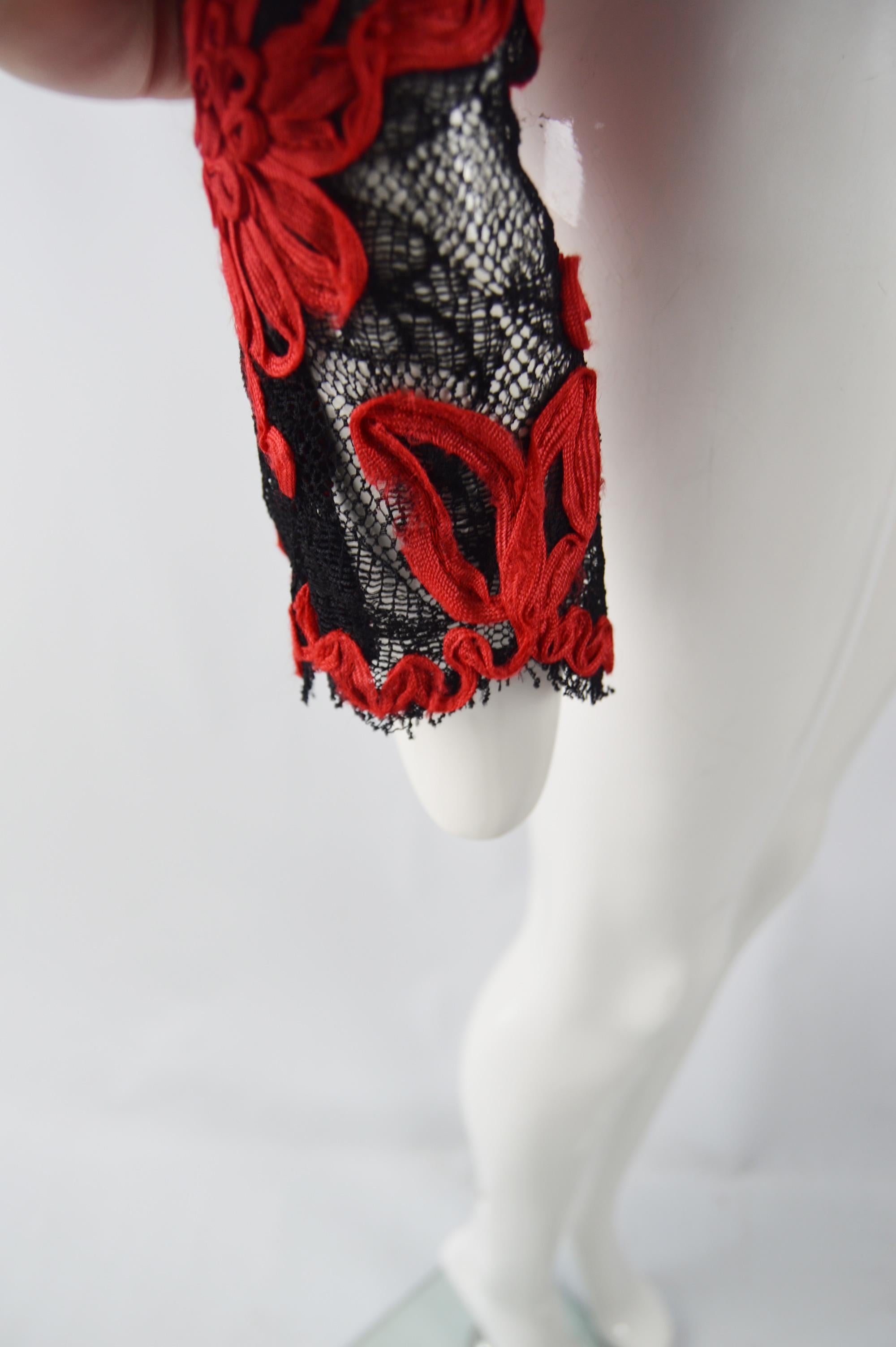 Helen Storey Vintage Red & Black Lace Bolero Jacket 1980s In Good Condition In Doncaster, South Yorkshire
