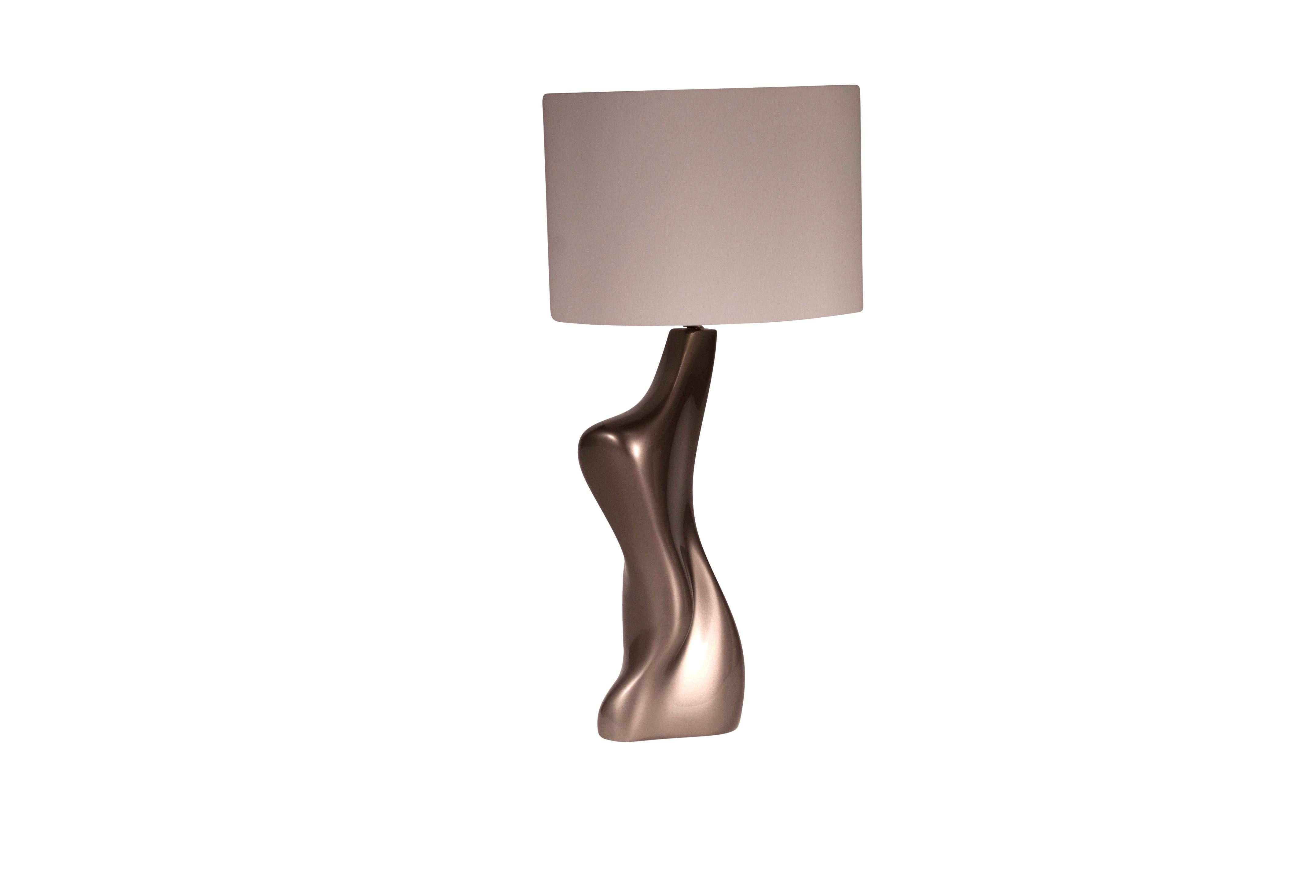 Amorph Helen Table Lamp, Metallic Dark Gold In New Condition For Sale In Los Angeles, CA