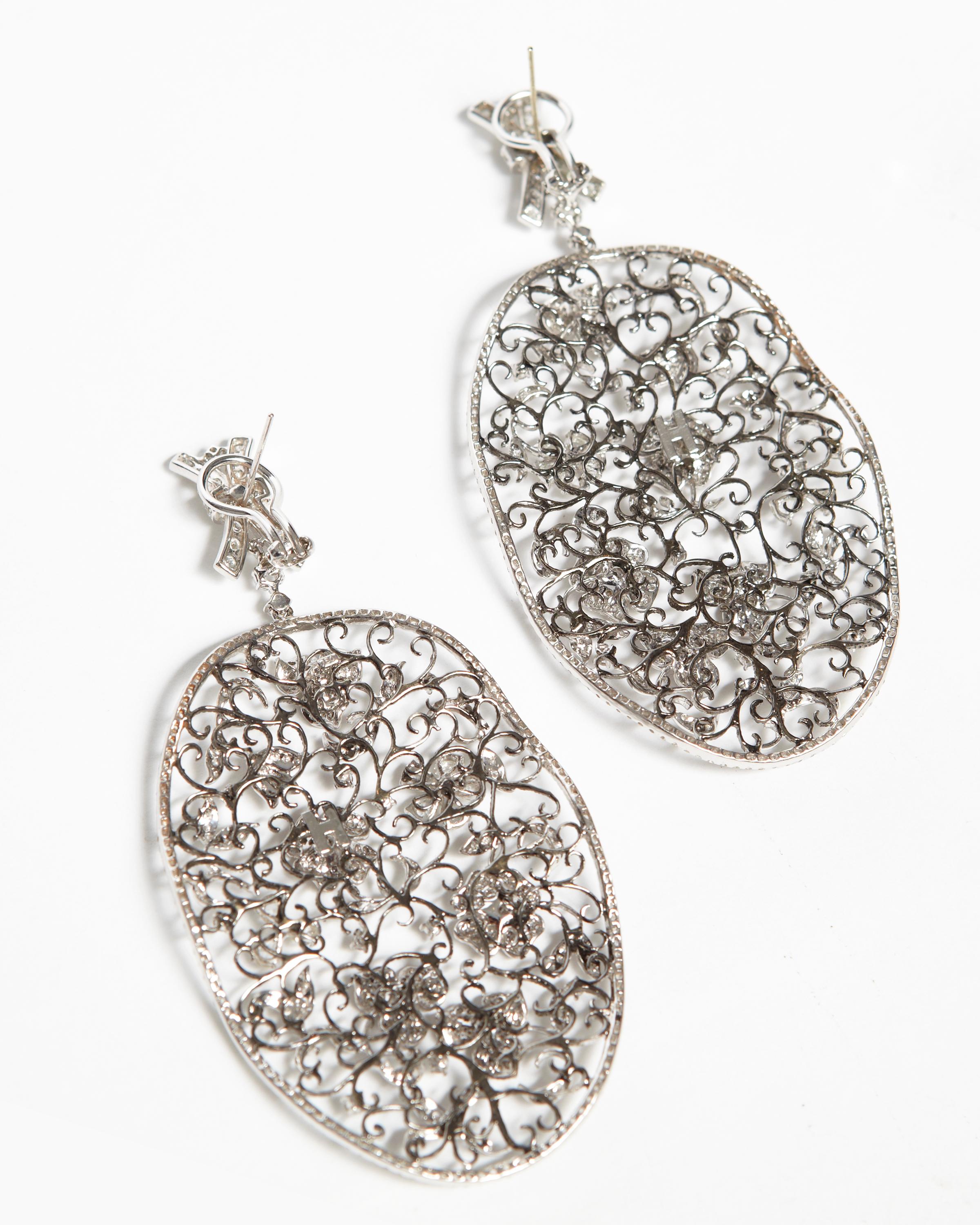 Helen Yarmak 18 Karat White Gold and Diamond Filigree Earrings In New Condition For Sale In New York, NY