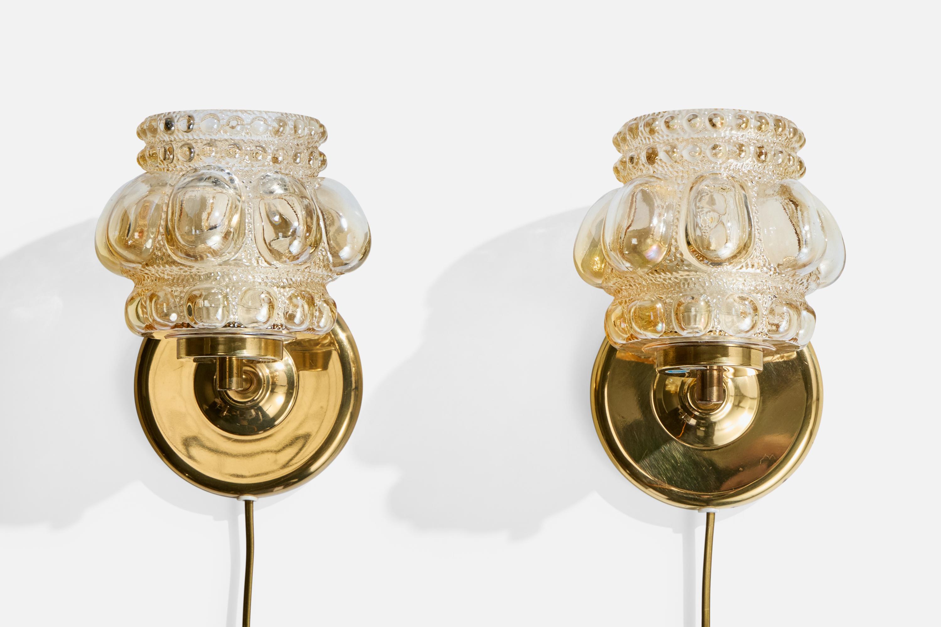 Atribución Helena Tynell, Apliques, Vidrio, Latón, Suecia, Años 60 Moderno de mediados de siglo en venta