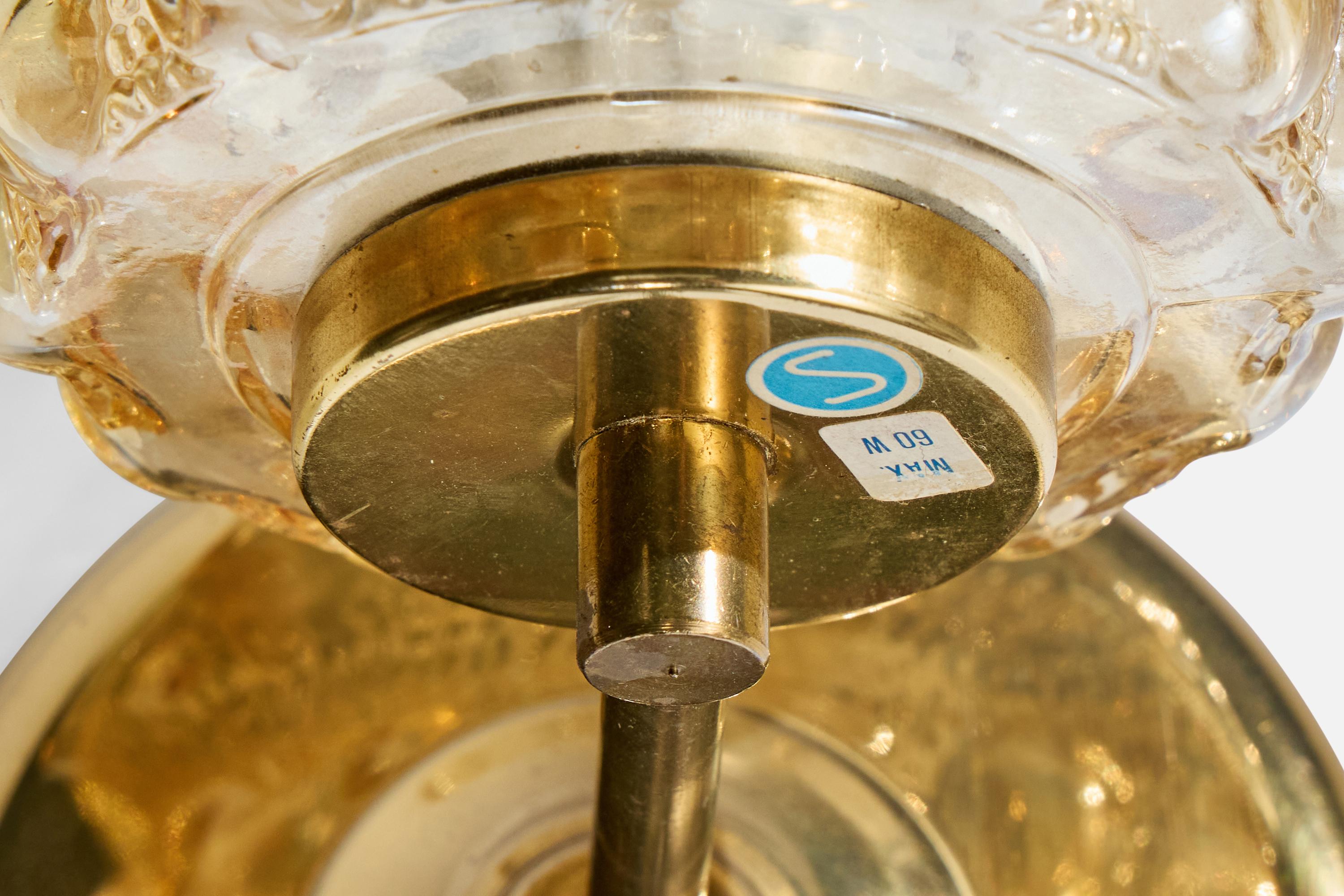 Atribución Helena Tynell, Apliques, Vidrio, Latón, Suecia, Años 60 en venta 2