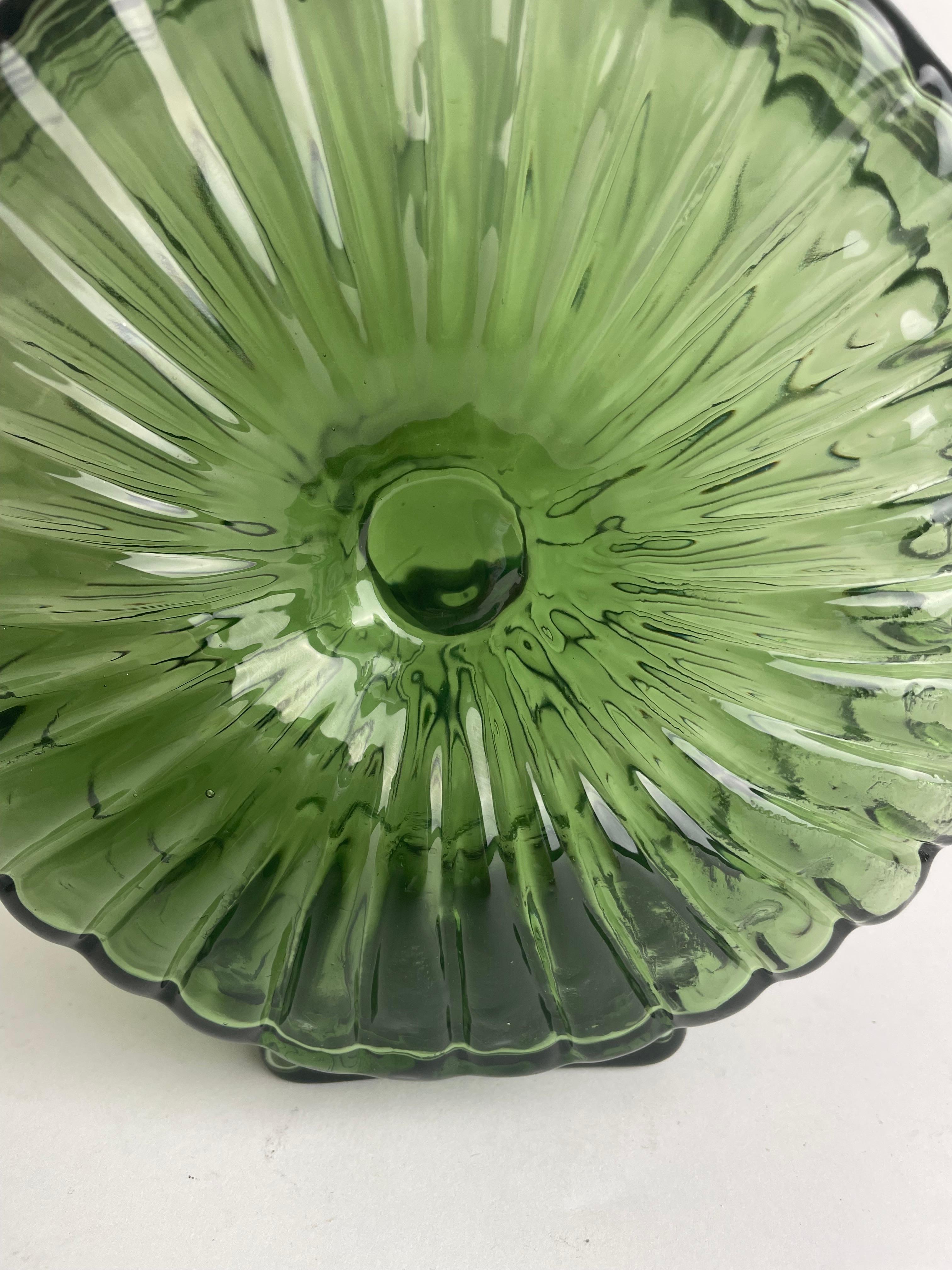 Helena Tynell blown glass ”Aurinkopullo” Sun Vase for Riihimäen Lasi. 1960s-70s For Sale 1