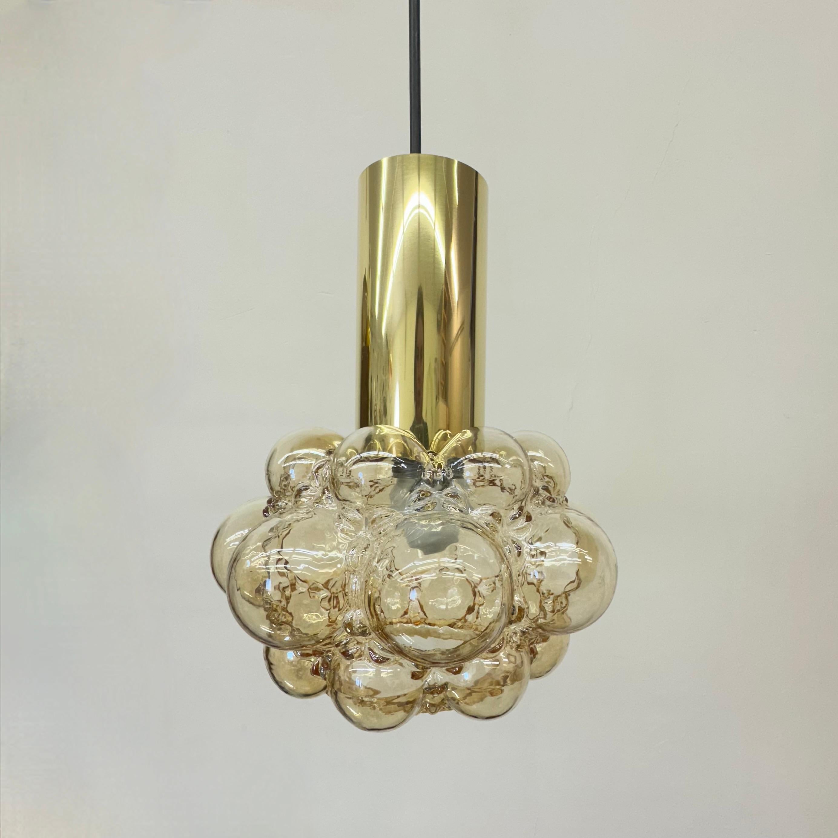 Lampada a sospensione a bolle d'aria di Helena Tynell , anni '70 in vendita 3
