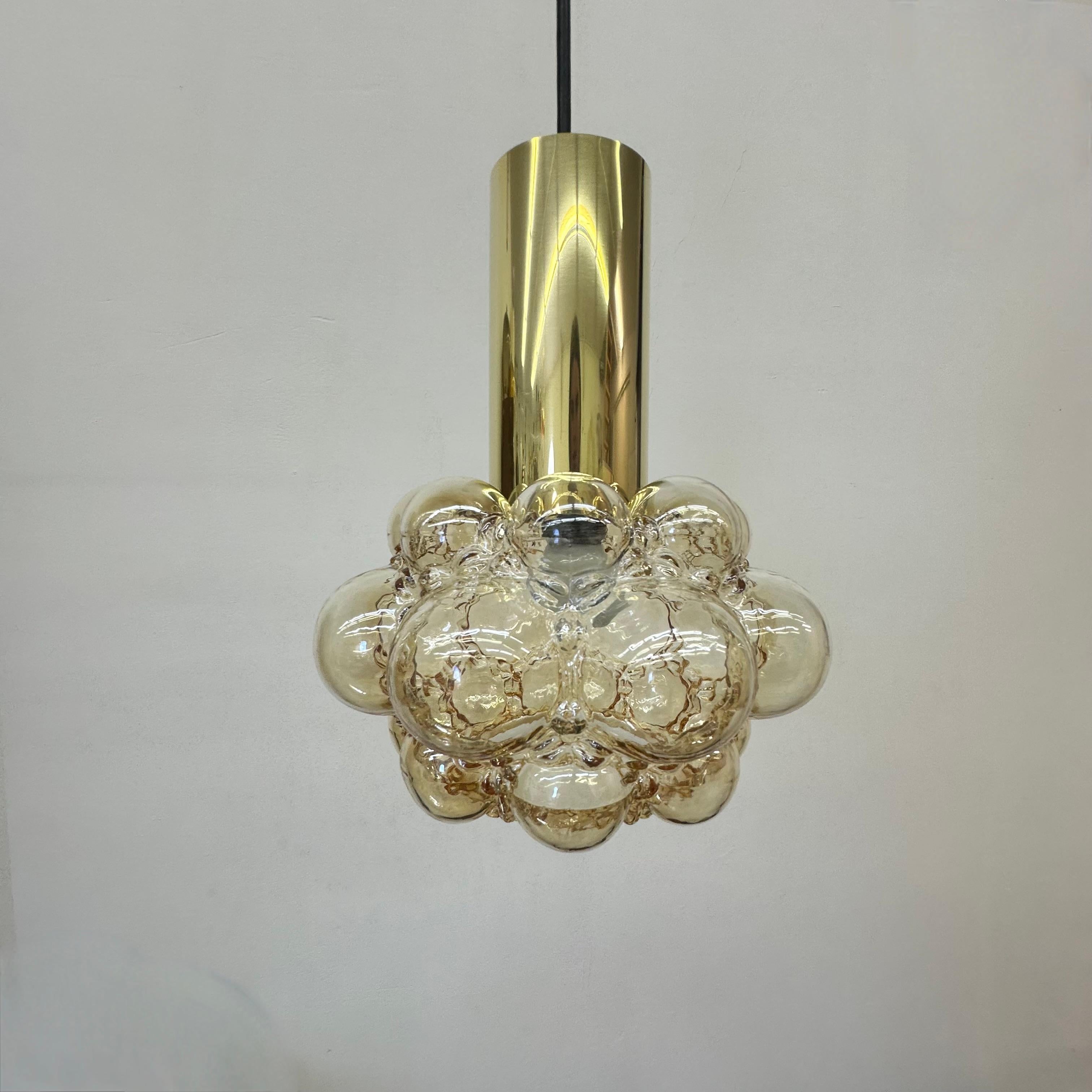 Lampada a sospensione a bolle d'aria di Helena Tynell , anni '70 in vendita 1