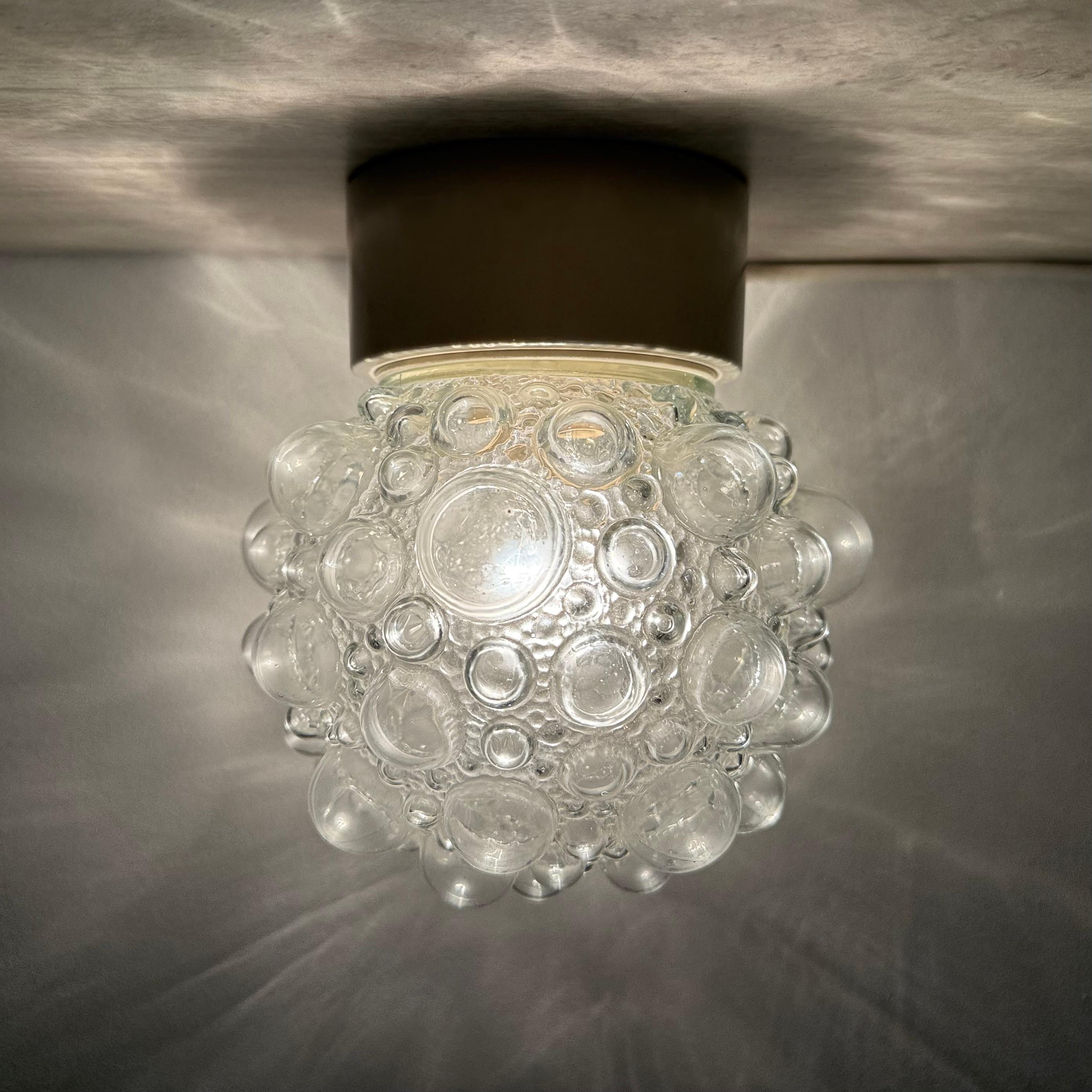 Helena Tynell Lámpara burbuja , década de 1970 Moderno de mediados de siglo en venta