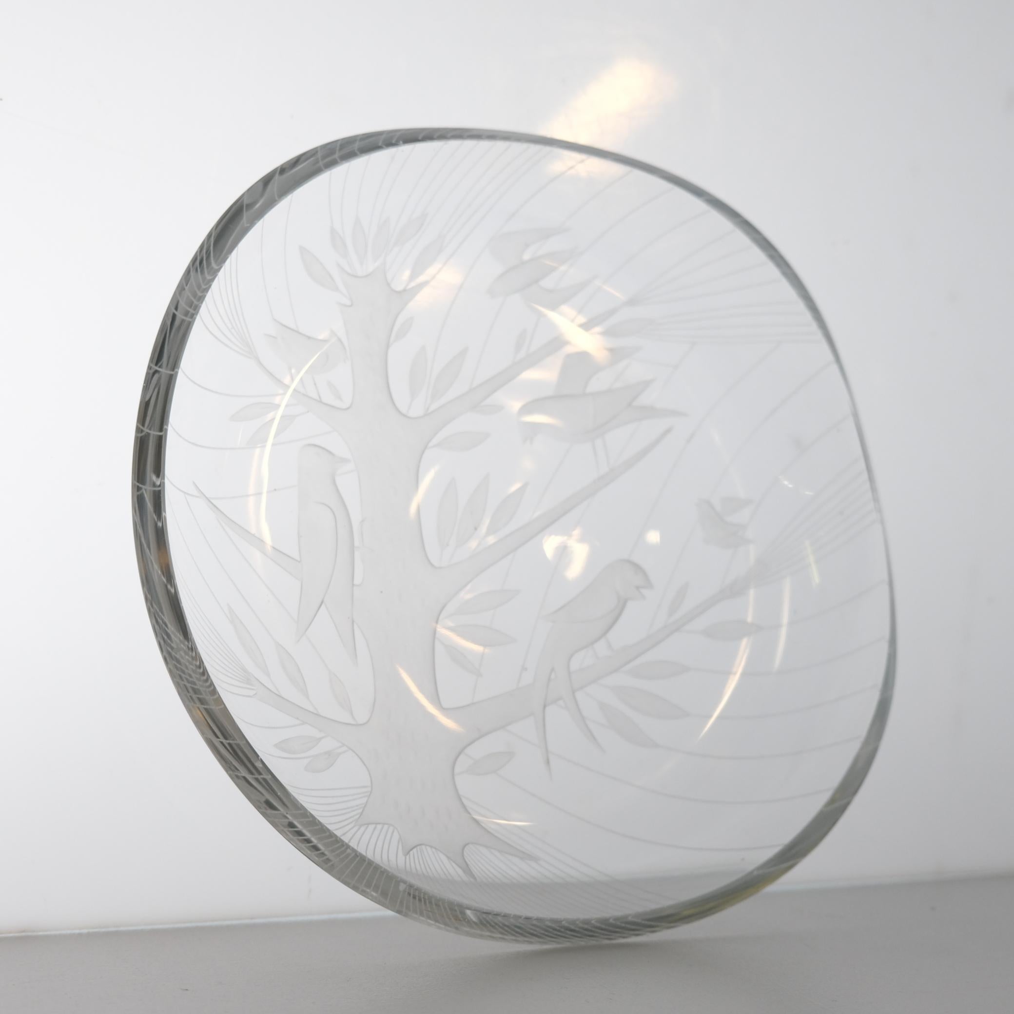 Helena Tynell, Theodor Käppi Engraved Bird Tree Model 6649, Riihimäen Lasi 1953 (Glaskunst) im Angebot