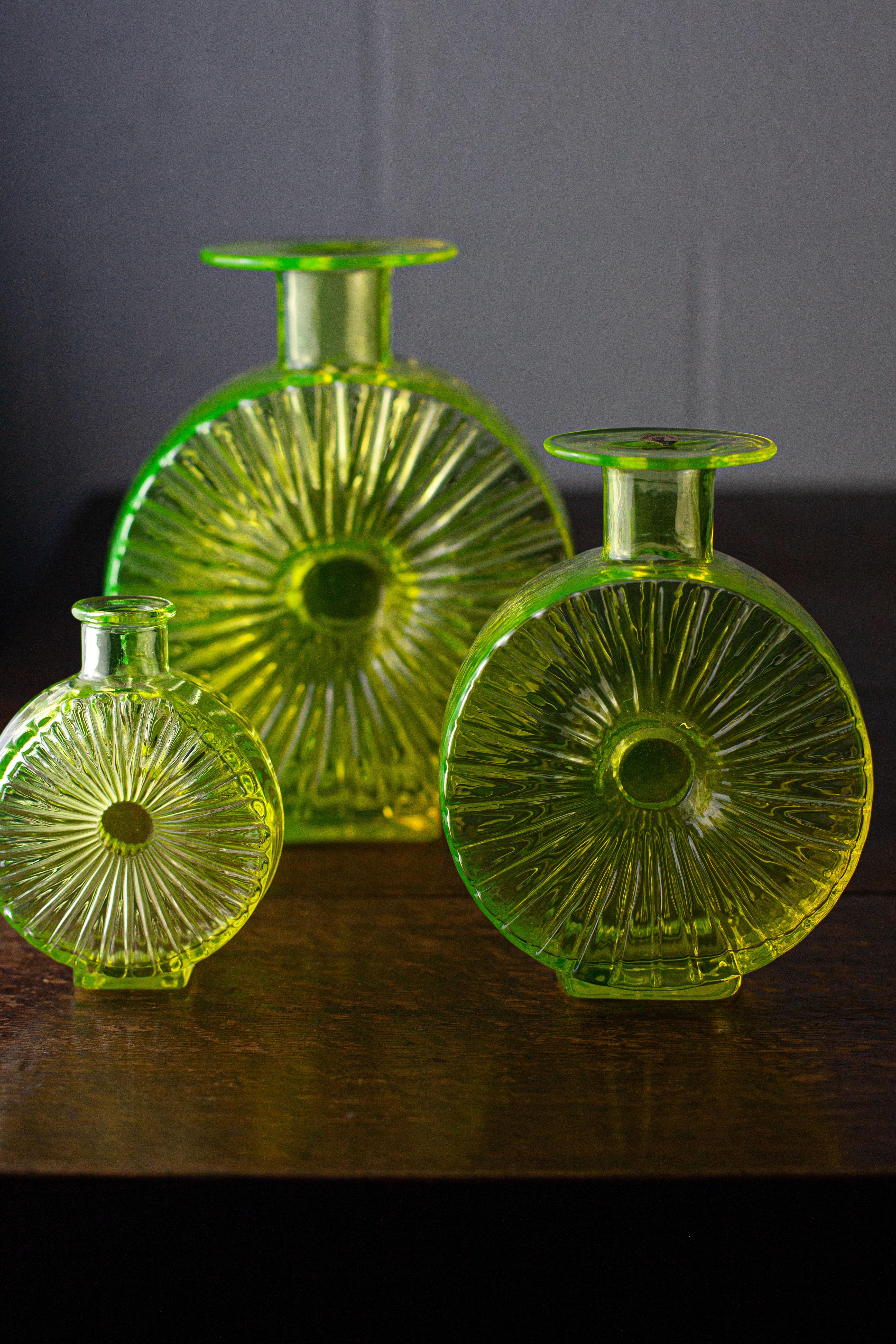 Mid-Century Modern Helena Tynell Uranium Aurinkopullo, Set of 3 For Sale