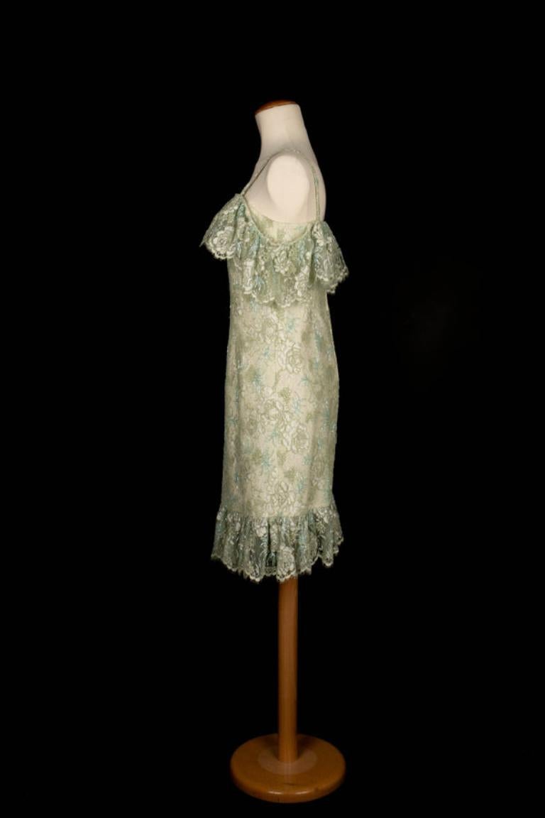 Helene Gainville Floral Pattern Lace Dress In Excellent Condition For Sale In SAINT-OUEN-SUR-SEINE, FR