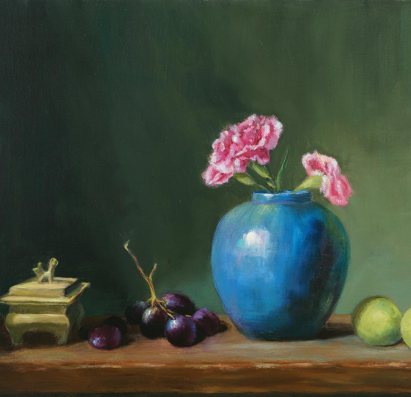 Scatola d'incenso in ottone con garofani Realismo Natura morta Pannello ad olio Artista texano - Still-Life Painting Nero di Helene Robinson