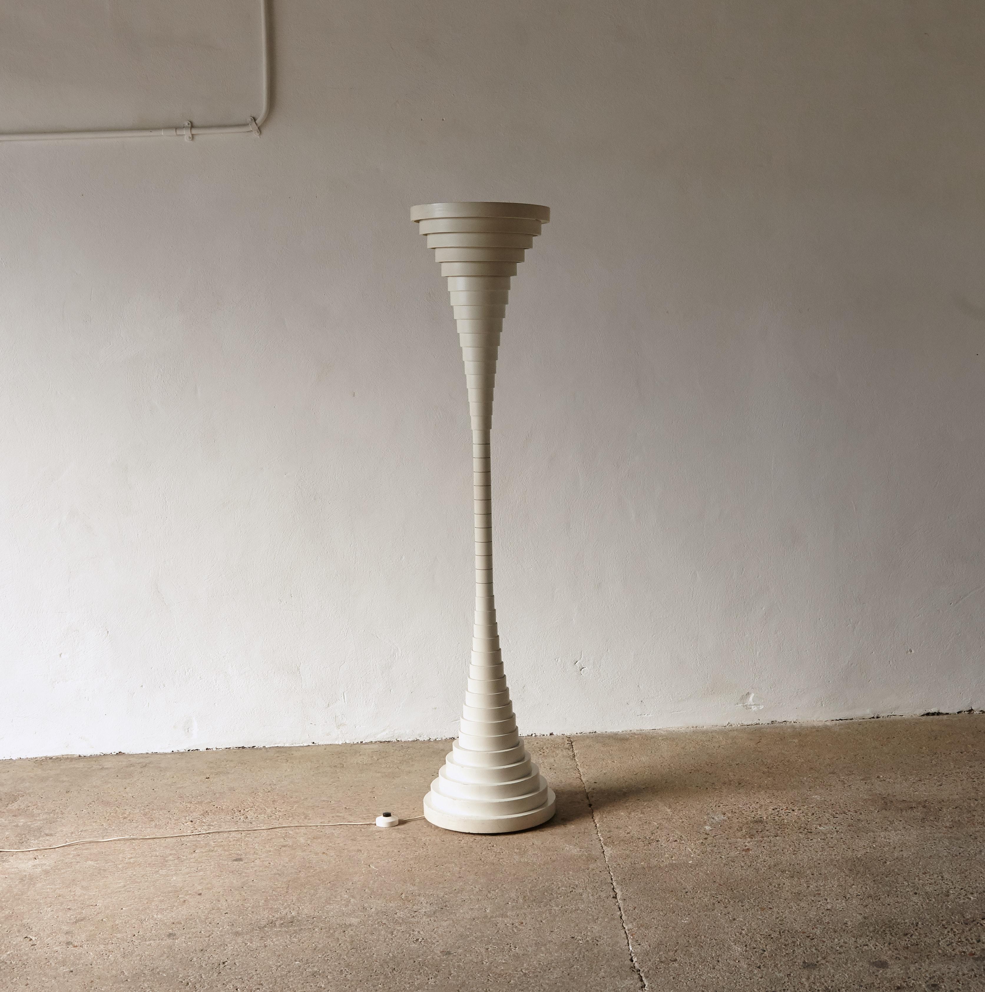 An original Helga floor lamp by Silvio Bilangione, produced by Fumagalli, Italy in the 1960's. White lacquered wood. In working condition but we recommend local rewiring prior to use. Fast shipping worldwide.

Bibliography : 
Rivista