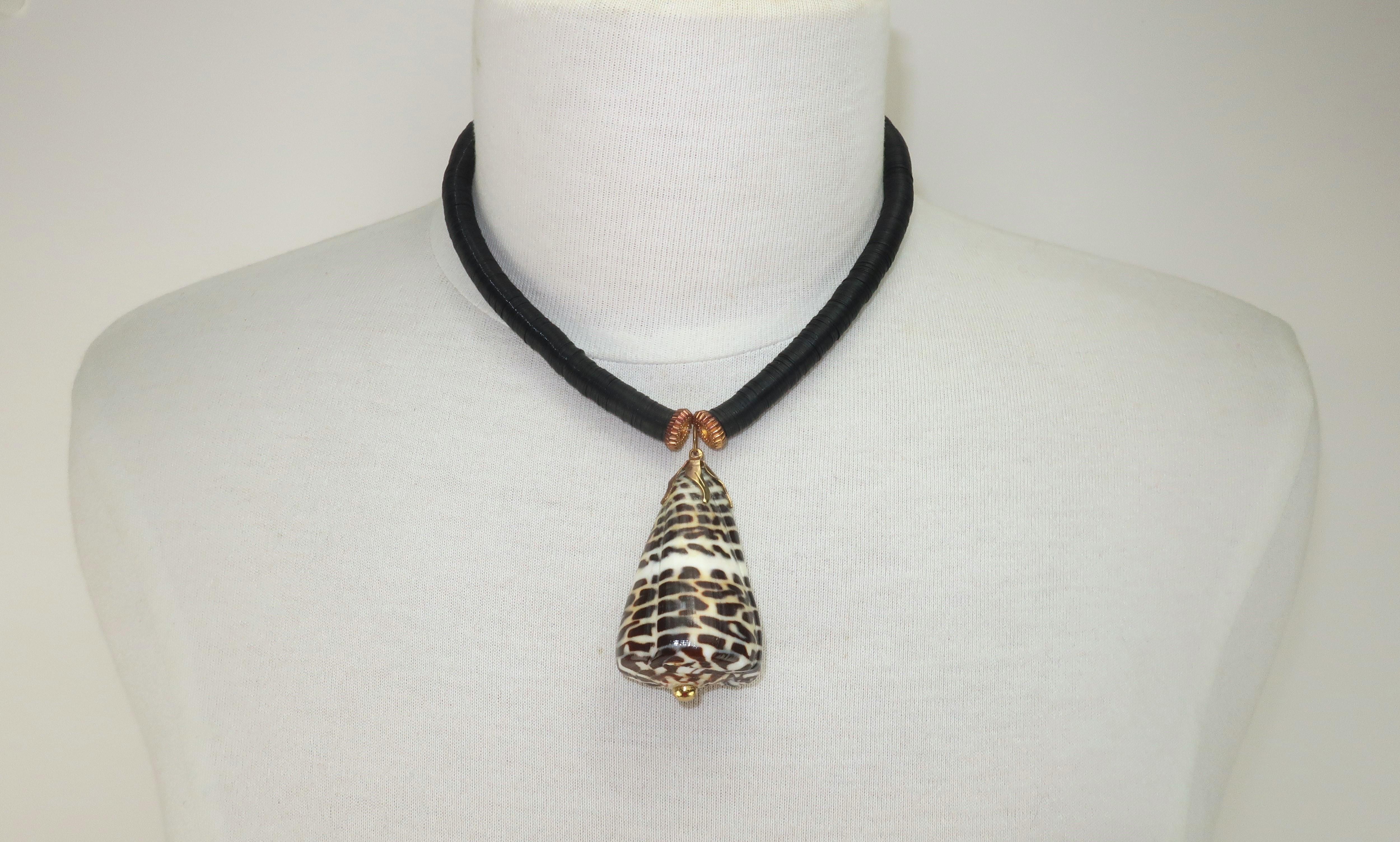 Helga Wagner Shell Pendant Necklace, 1970's 7