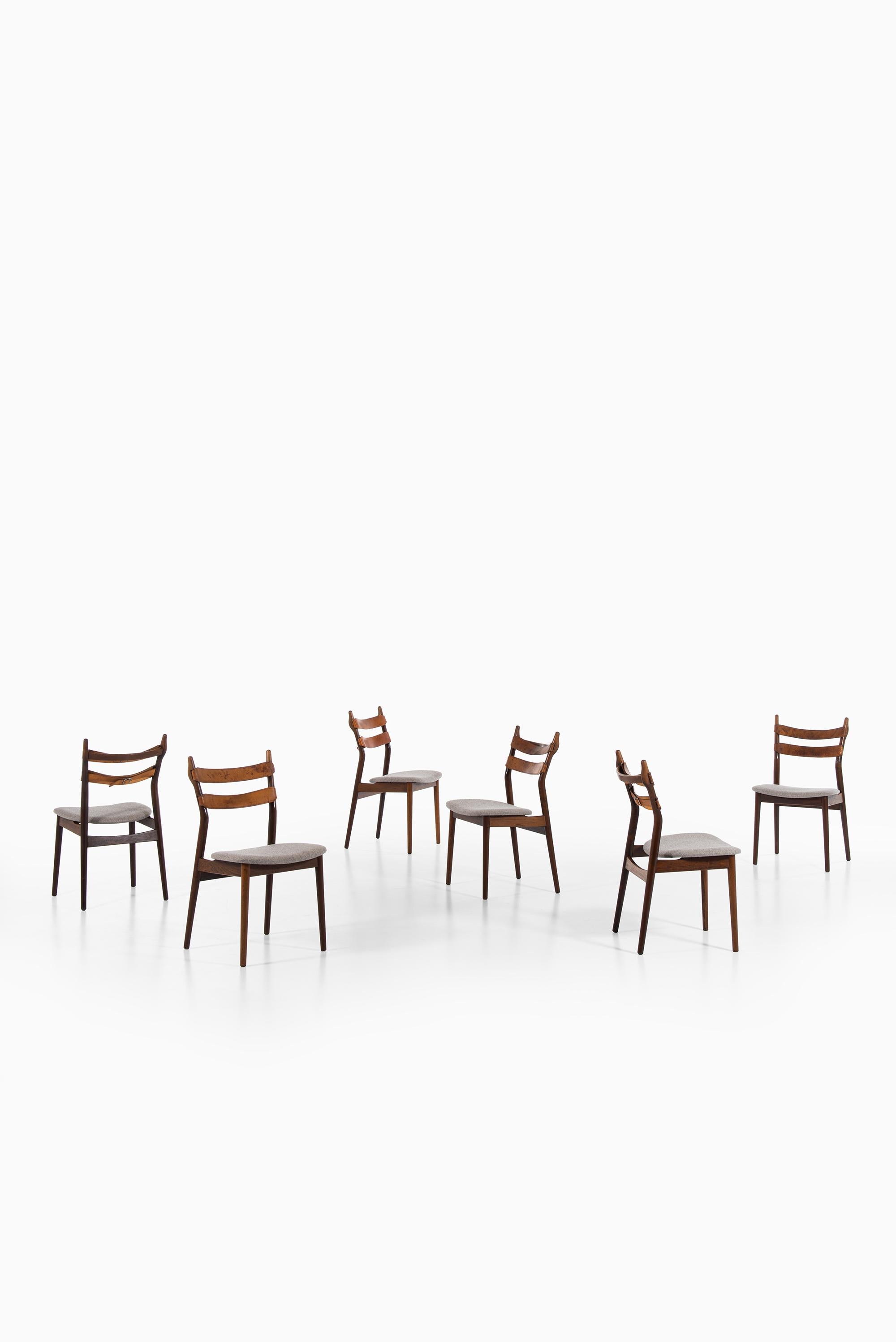 Rare set of 6 dining chairs model 59 designed by Helge Sibast. Produced by Sibast møbelfabrik in Denmark.