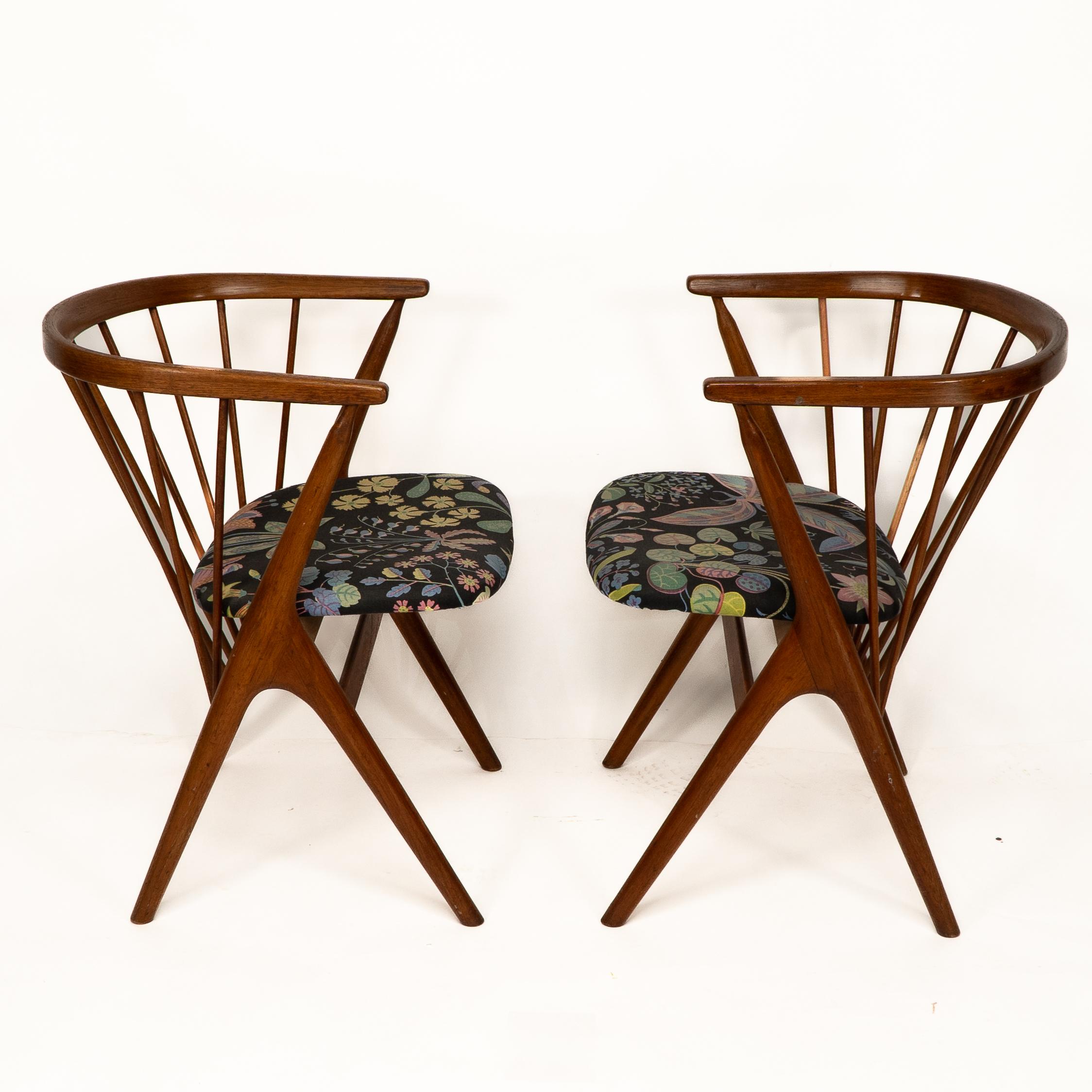 Scandinavo moderno Helge Sibast, Sibast Furniture Set di quattro poltrone a sbalzo in teak danese No.8 in vendita