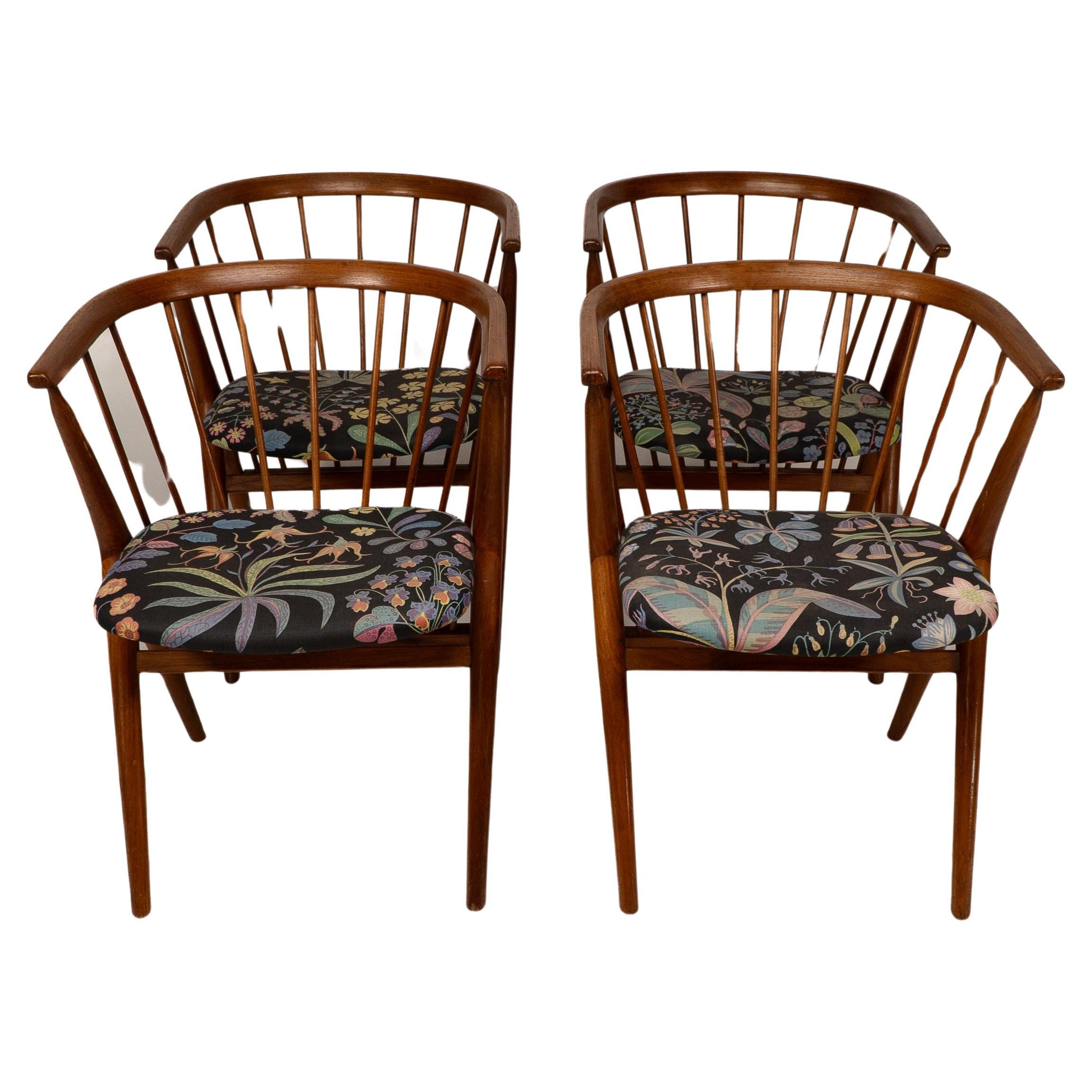 Helge Sibast, Sibast Furniture Set of Four Danish No.8 Teak Cantilever Armchairs