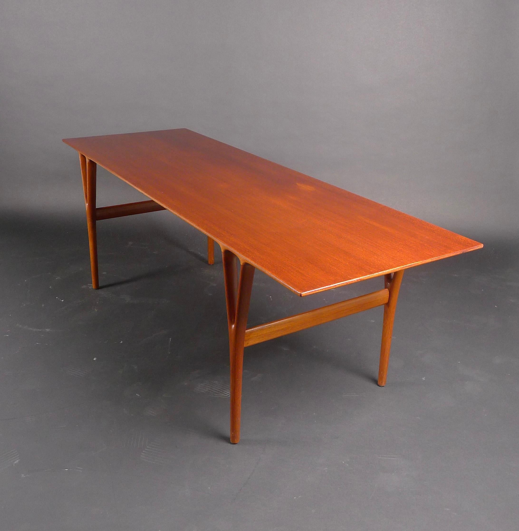 Mid-20th Century Helge Vestergaard Jensen, Low Table, Model U55, Rosewood, Peder Pedersen Label For Sale