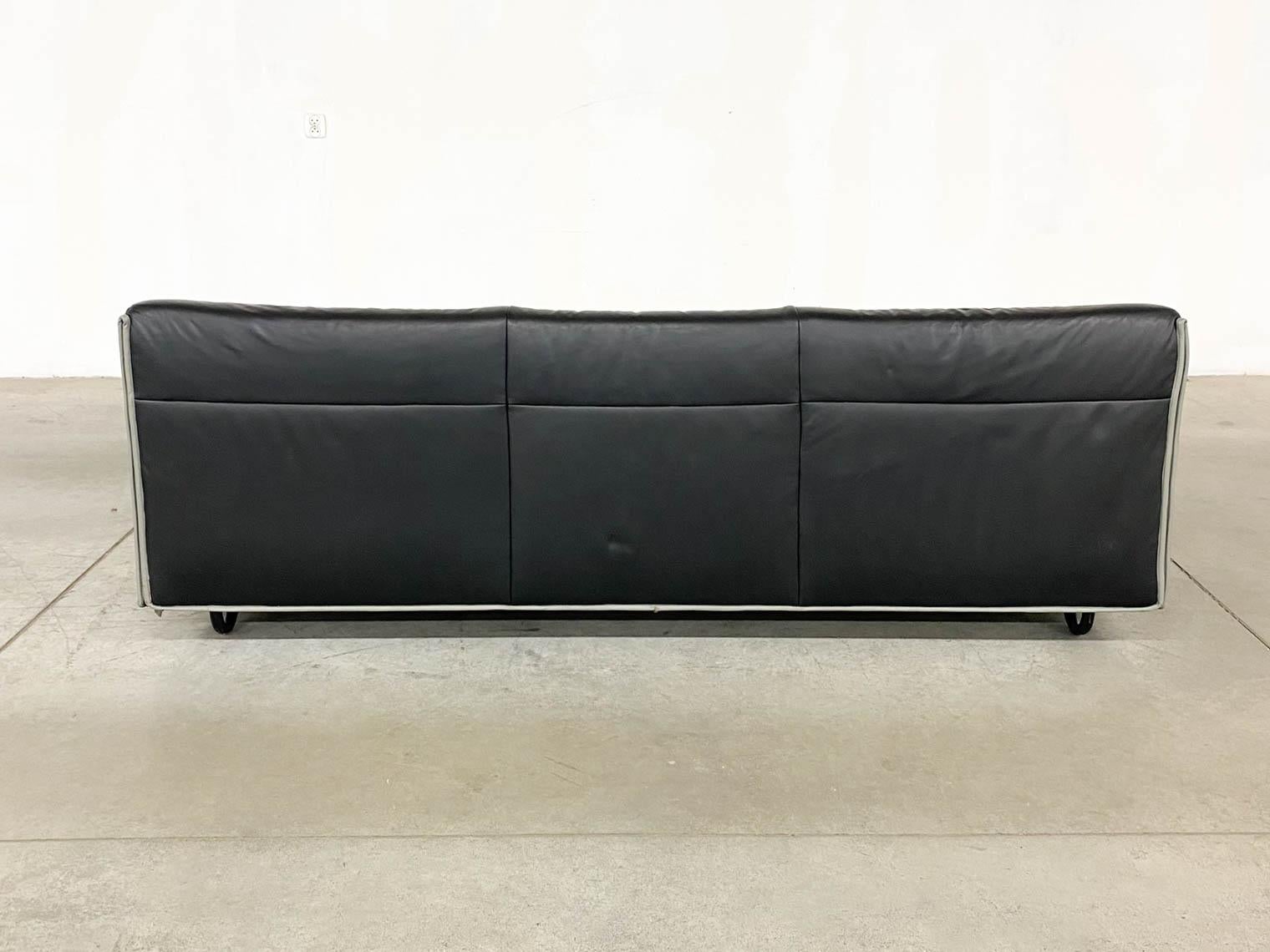 Heli 3-Seater Leather Sofa by Otto Zapf for Knoll, 1980s For Sale 1