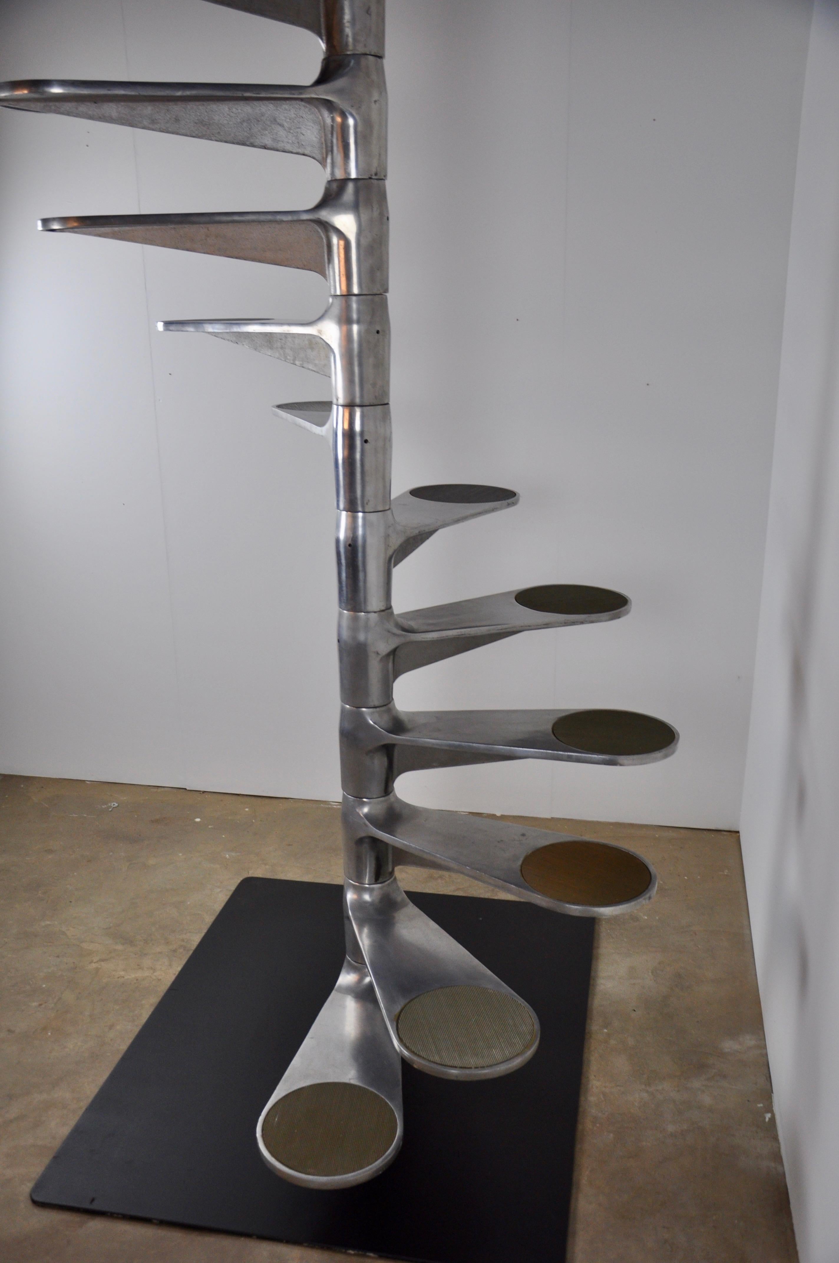 Helical Staircase by Roger Tallon for Galerie Lacloche, 1980s In Good Condition In Lasne, BE